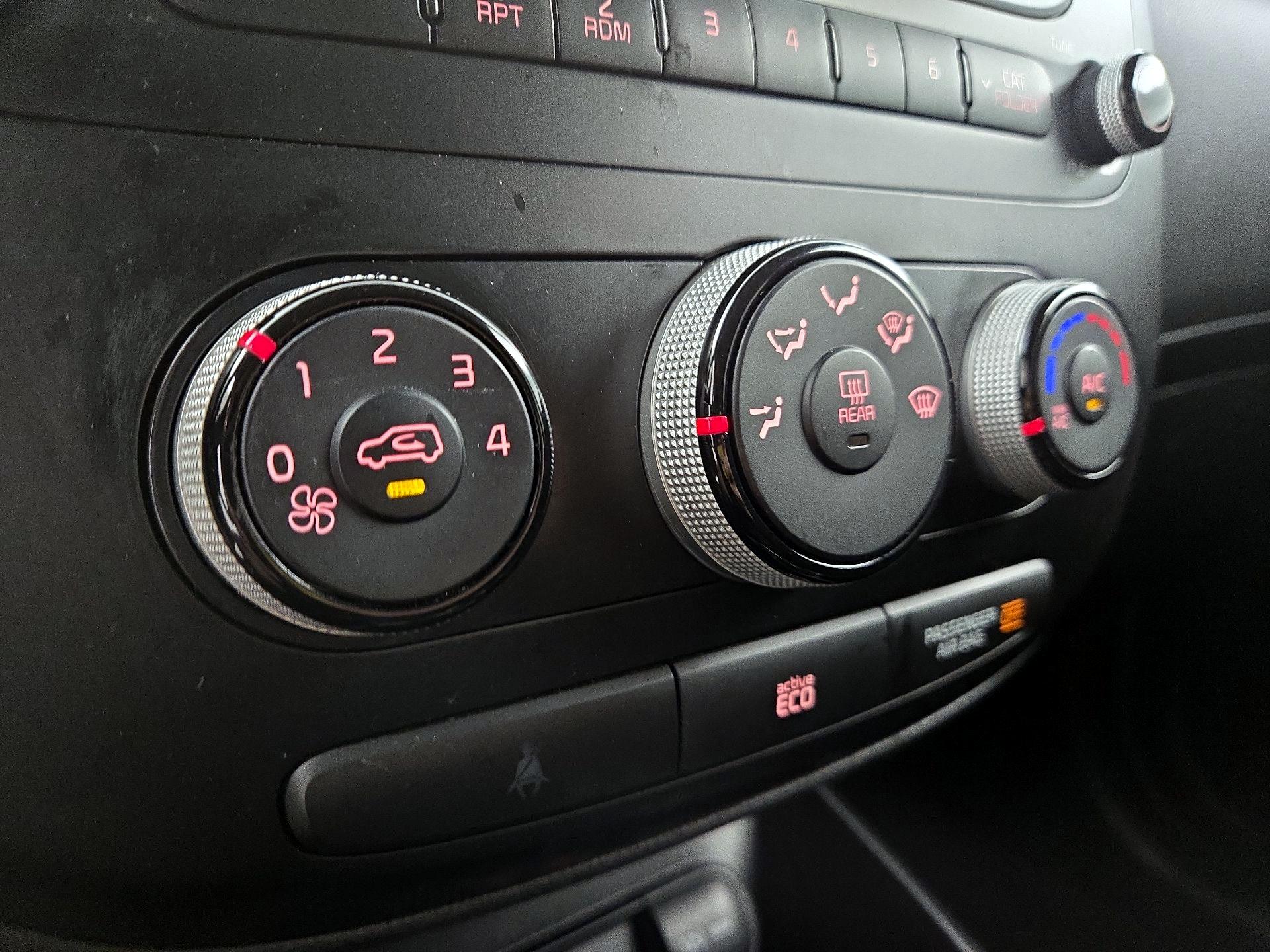 Thumbnail: 2015 Kia Soul - 15