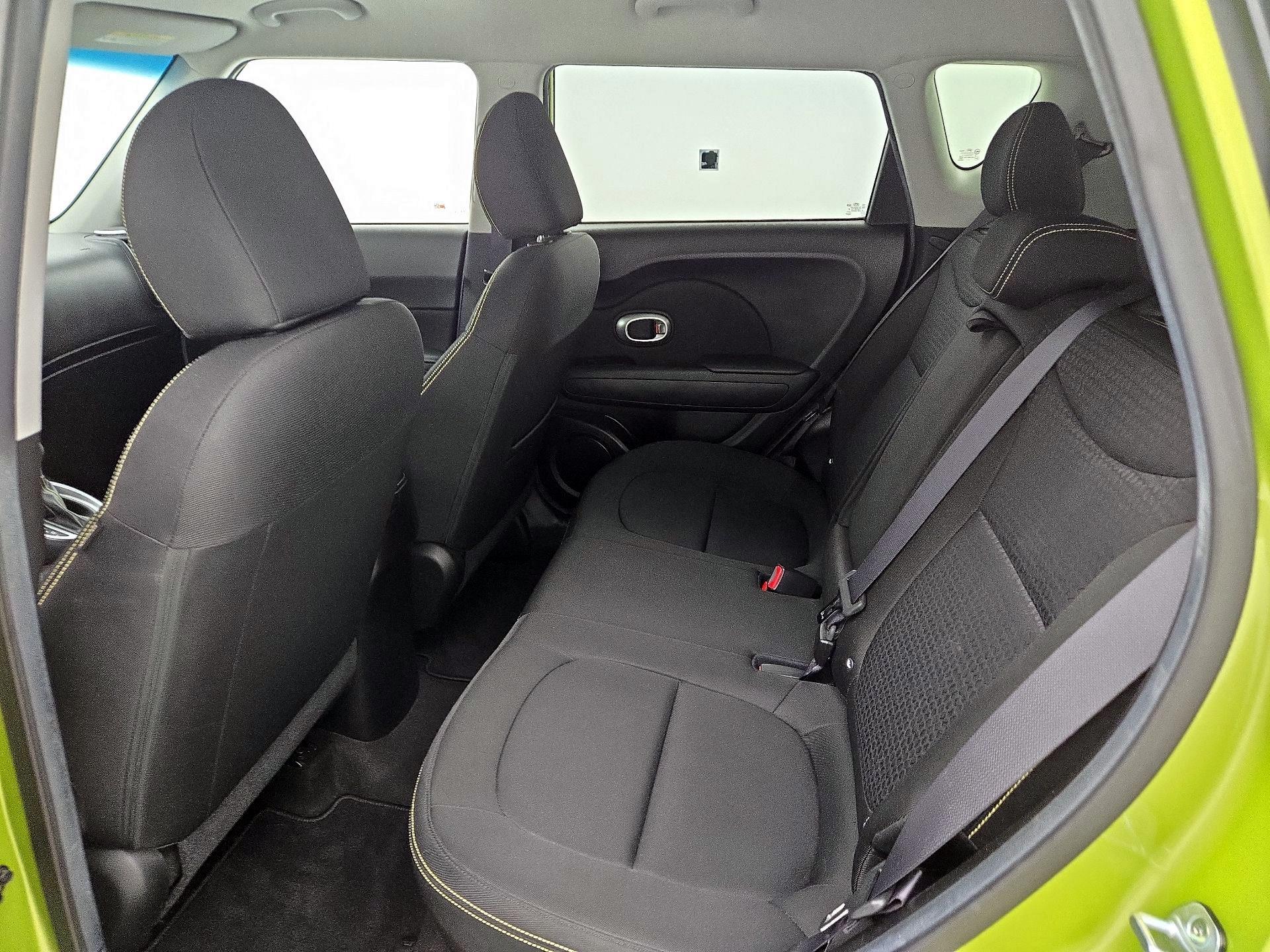 Thumbnail: 2015 Kia Soul - 18