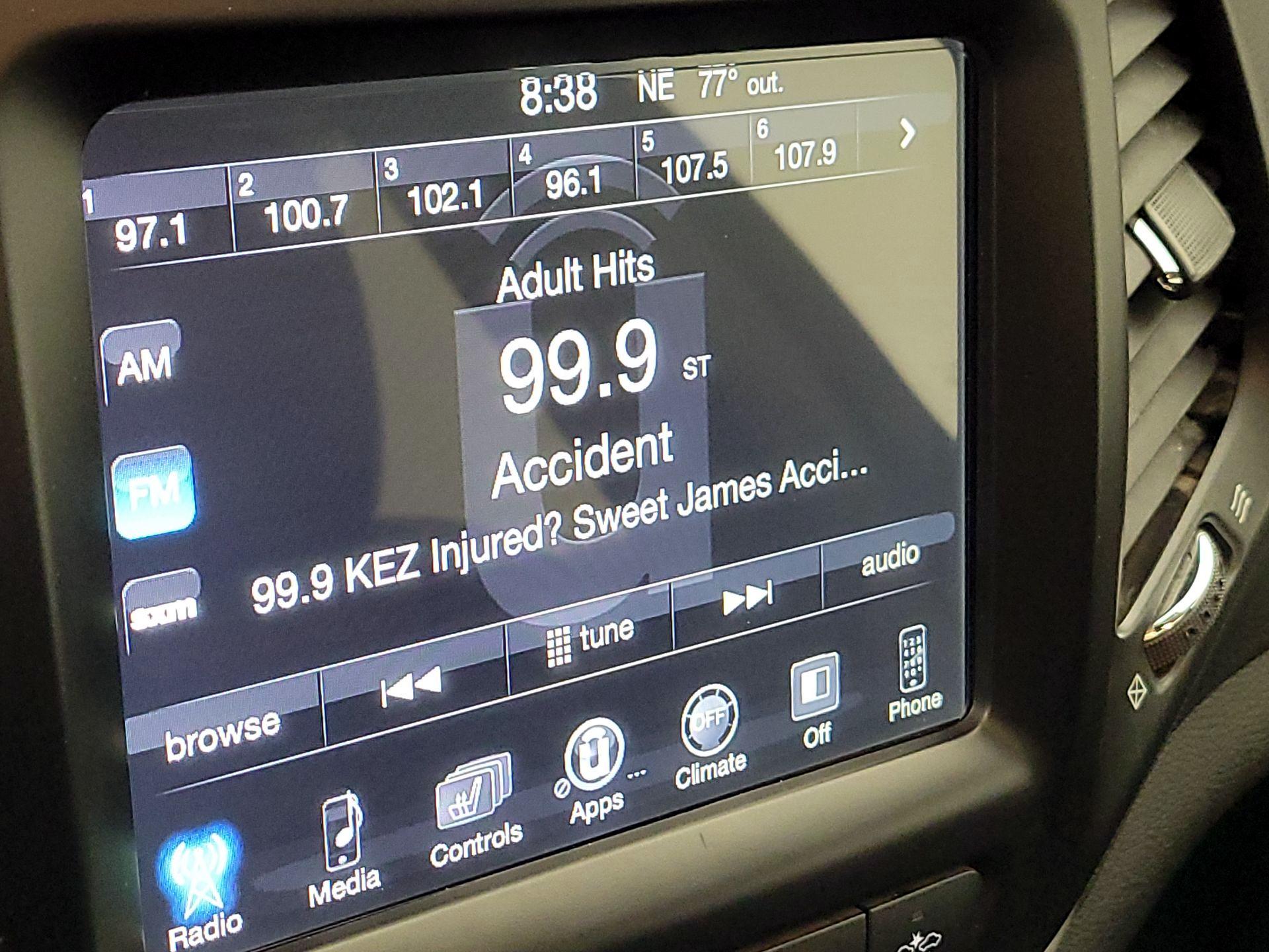 Thumbnail: 2018 Jeep Cherokee - 15