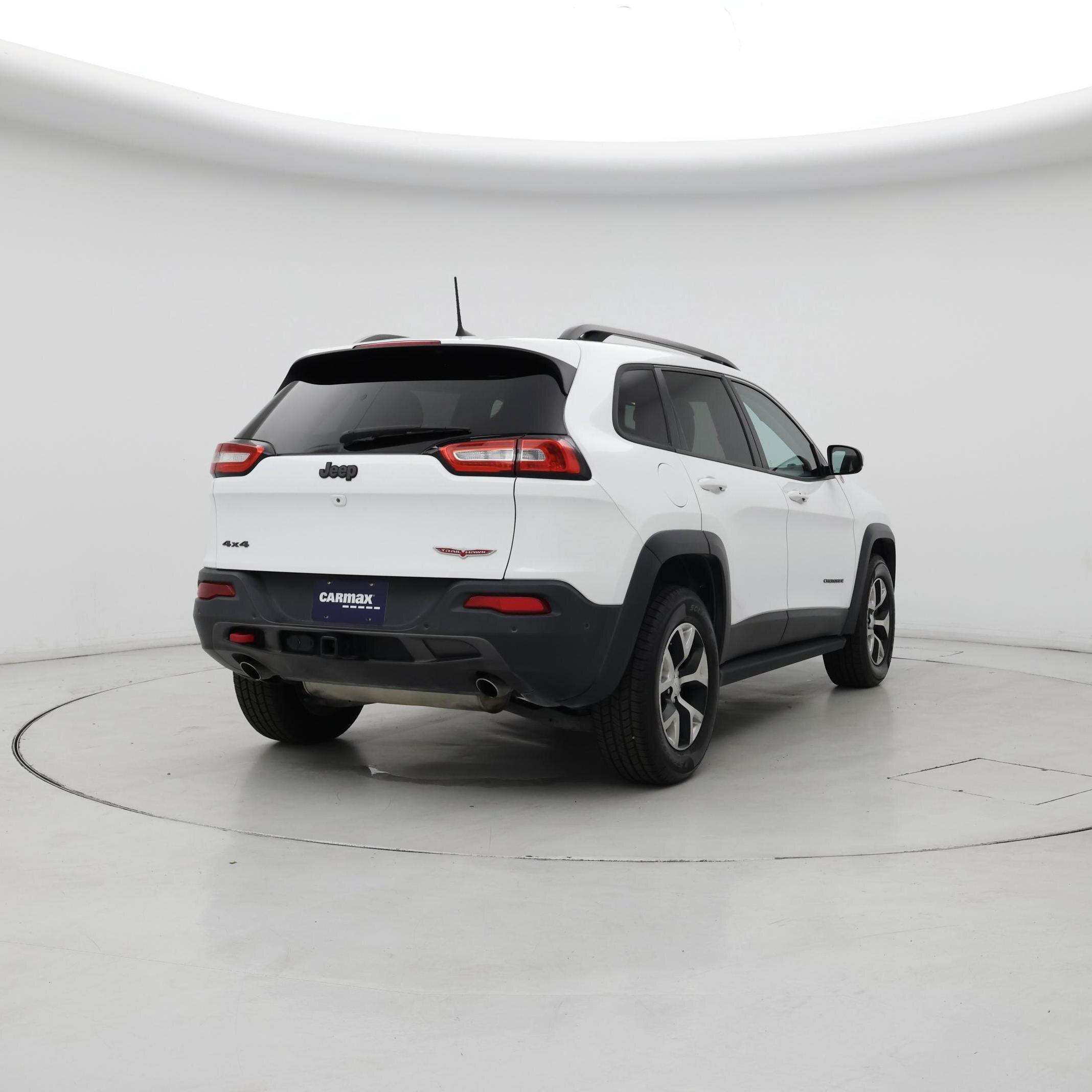 Thumbnail: 2018 Jeep Cherokee - 8