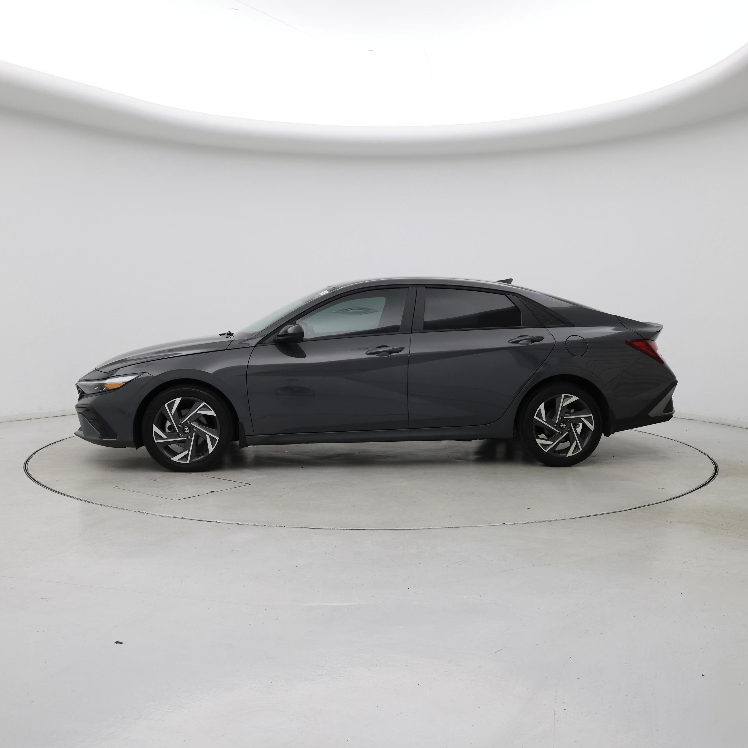 Thumbnail: 2025 Hyundai Elantra - 3