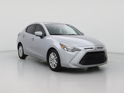 Silver 2018 Toyota Yaris iA