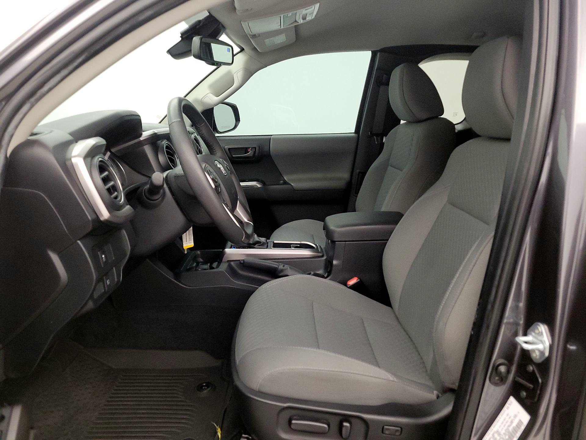 Thumbnail: 2022 Toyota Tacoma - 11