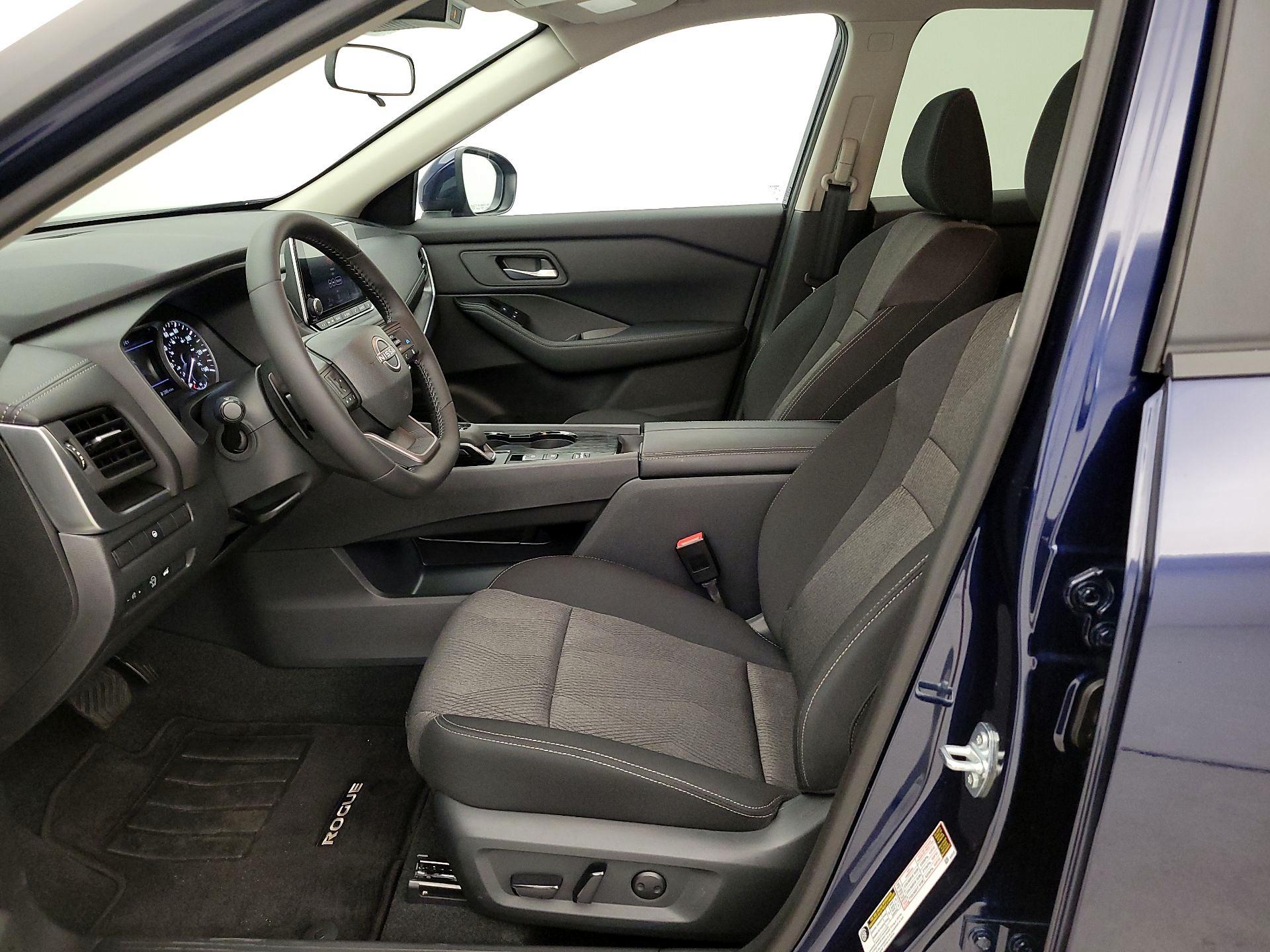 Thumbnail: 2025 Nissan Rogue - 11