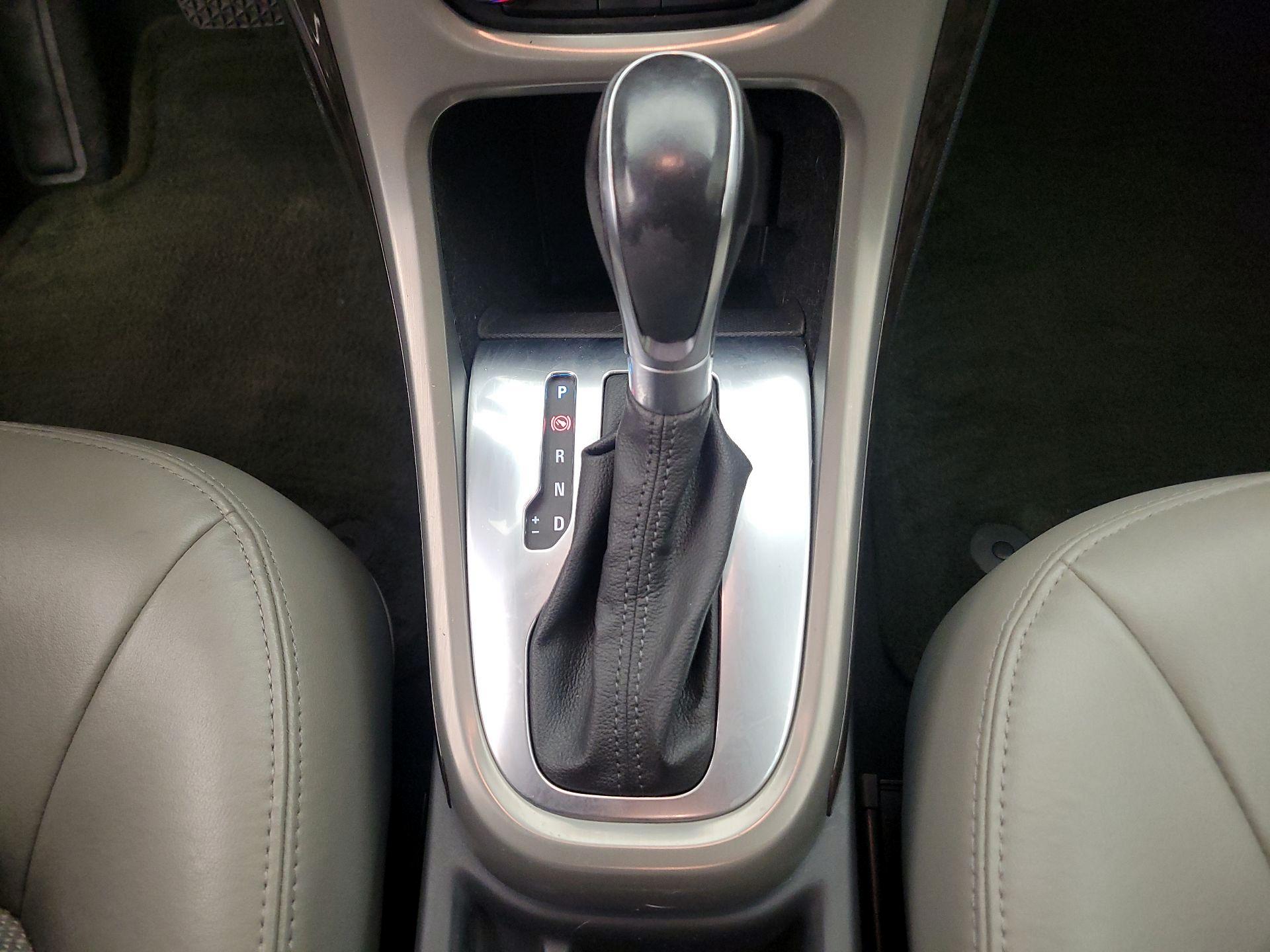 Thumbnail: 2016 Buick Verano - 17