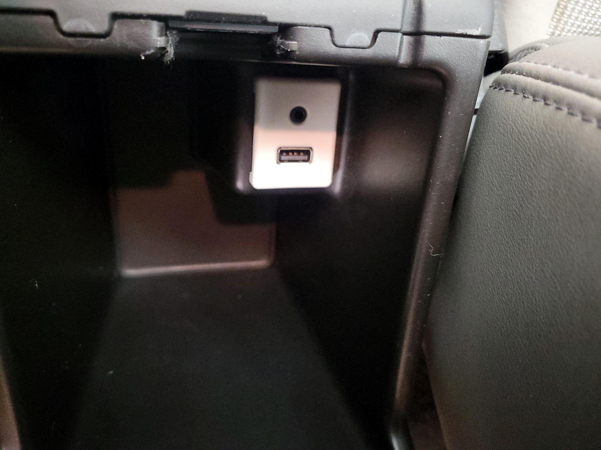 Thumbnail: 2016 Buick Verano - 18