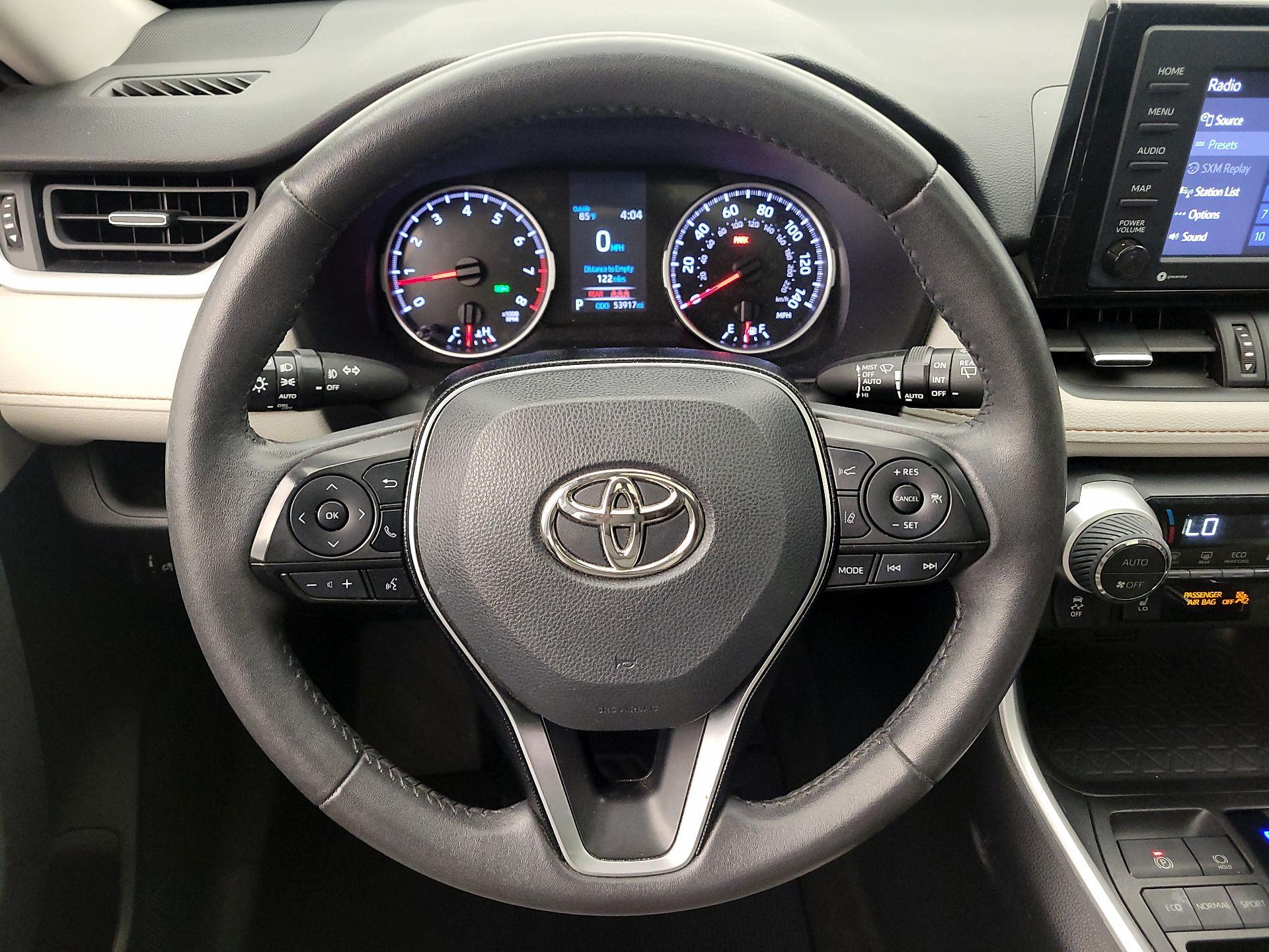 Thumbnail: 2021 Toyota RAV4 - 10