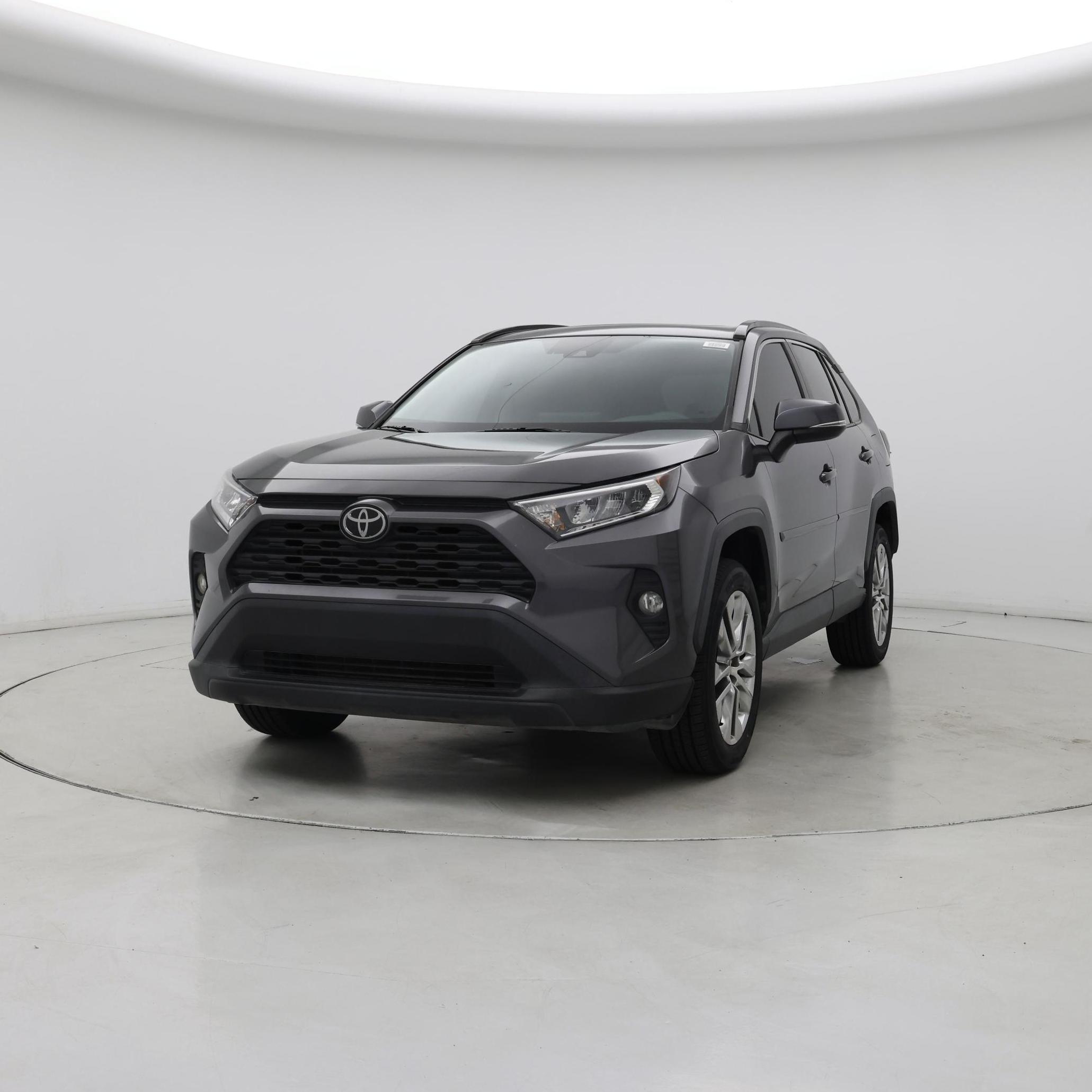 Thumbnail: 2021 Toyota RAV4 - 4