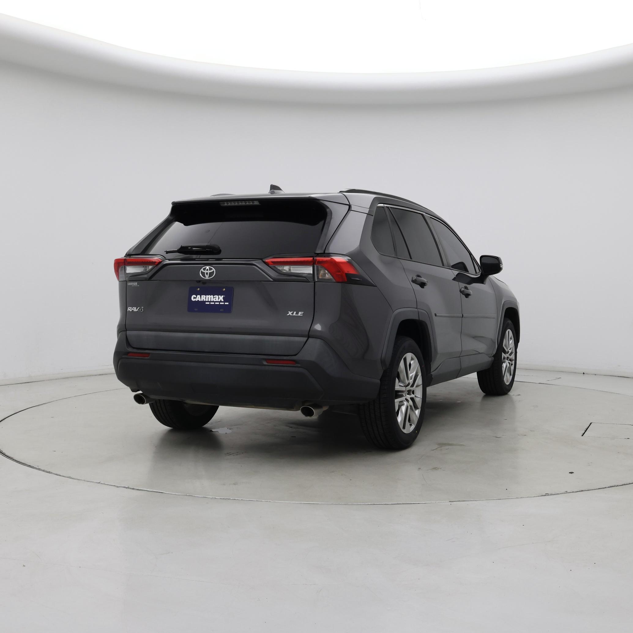Thumbnail: 2021 Toyota RAV4 - 8