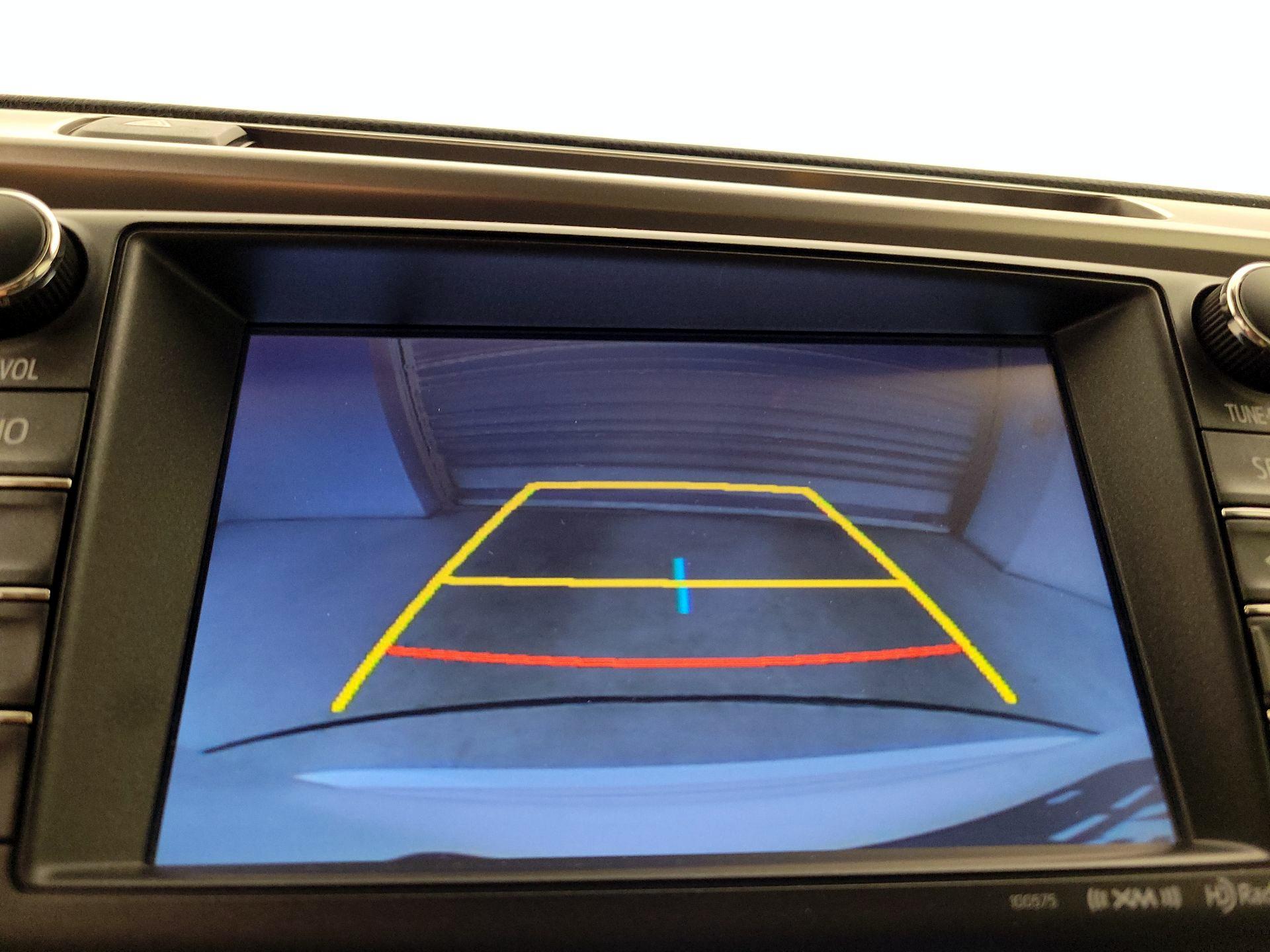 Thumbnail: 2018 Toyota RAV4 - 14