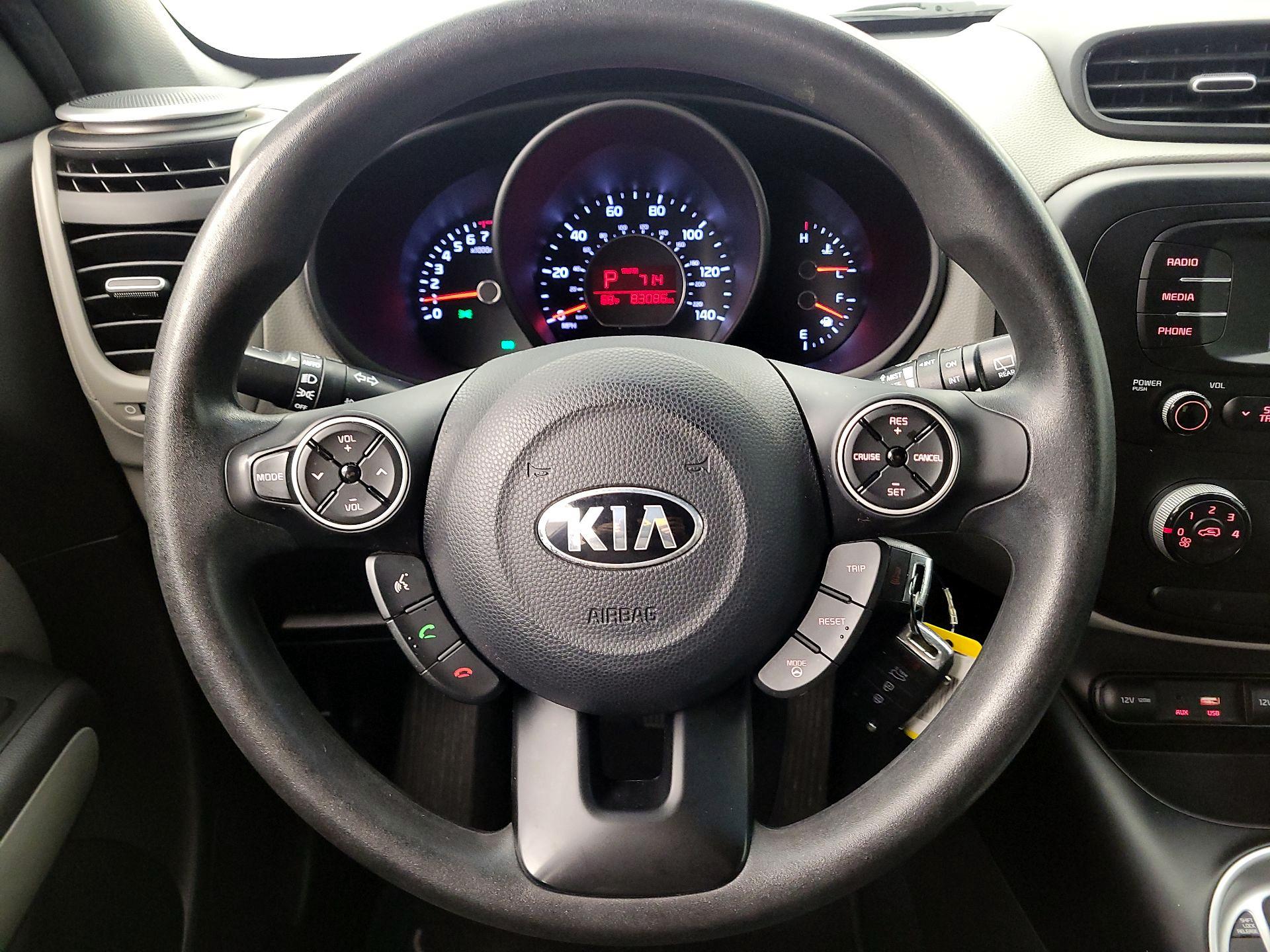 Thumbnail: 2016 Kia Soul - 10