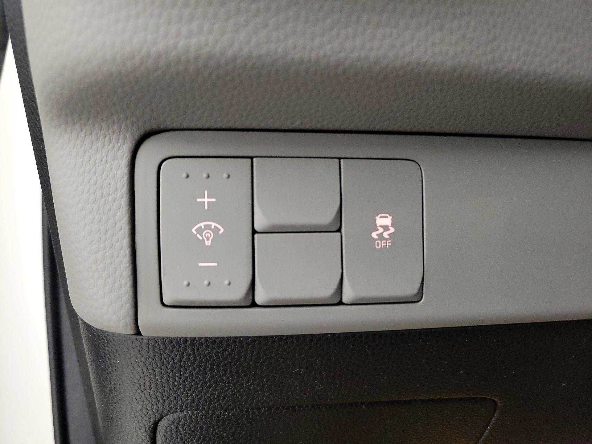 Thumbnail: 2016 Kia Soul - 13