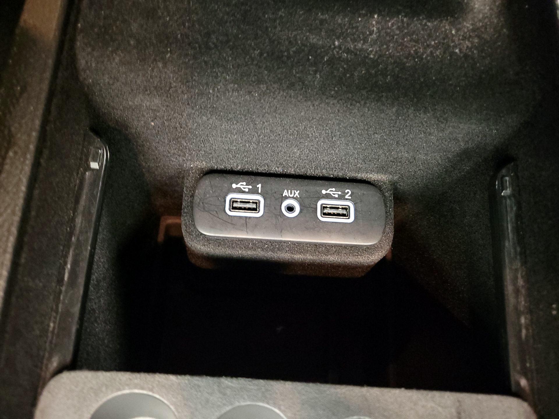 Thumbnail: 2021 Dodge Charger - 18