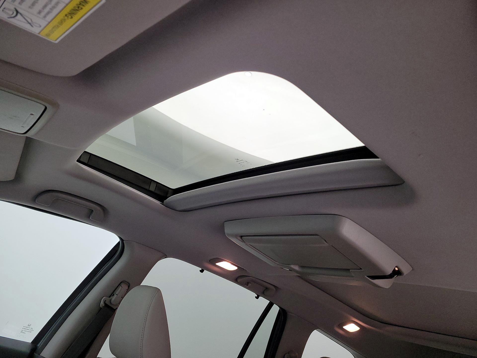 Thumbnail: 2019 Honda Pilot - 20