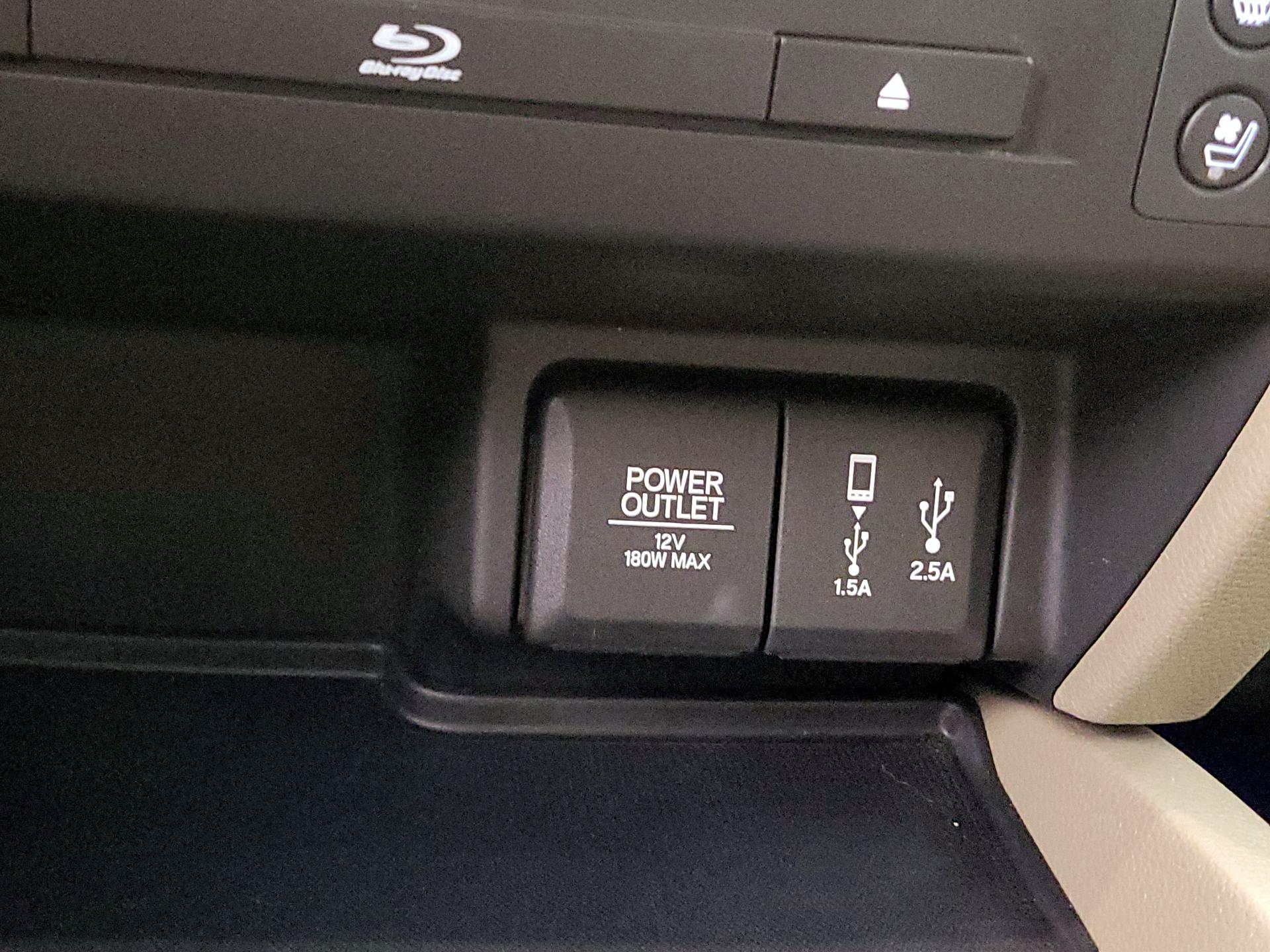 Thumbnail: 2018 Honda Pilot - 18