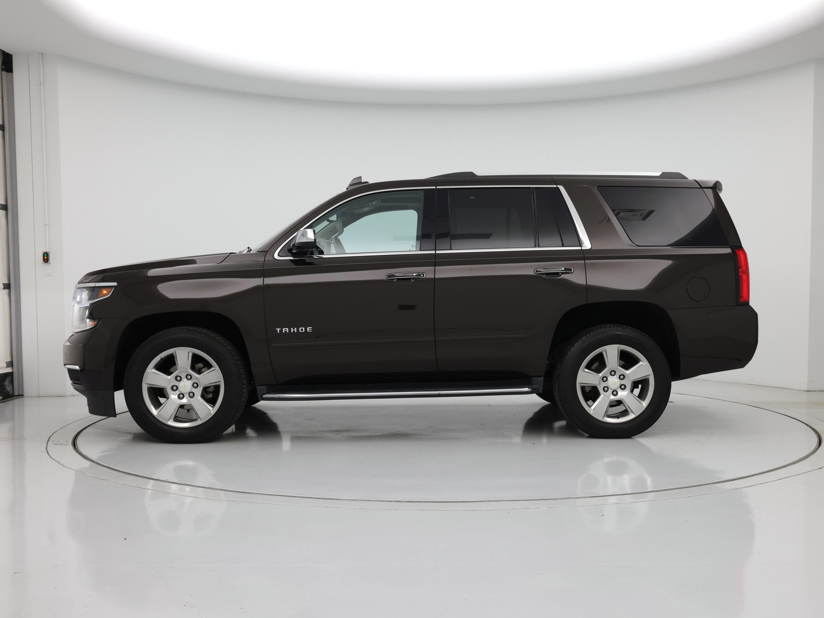 Thumbnail: 2018 Chevrolet Tahoe - 3