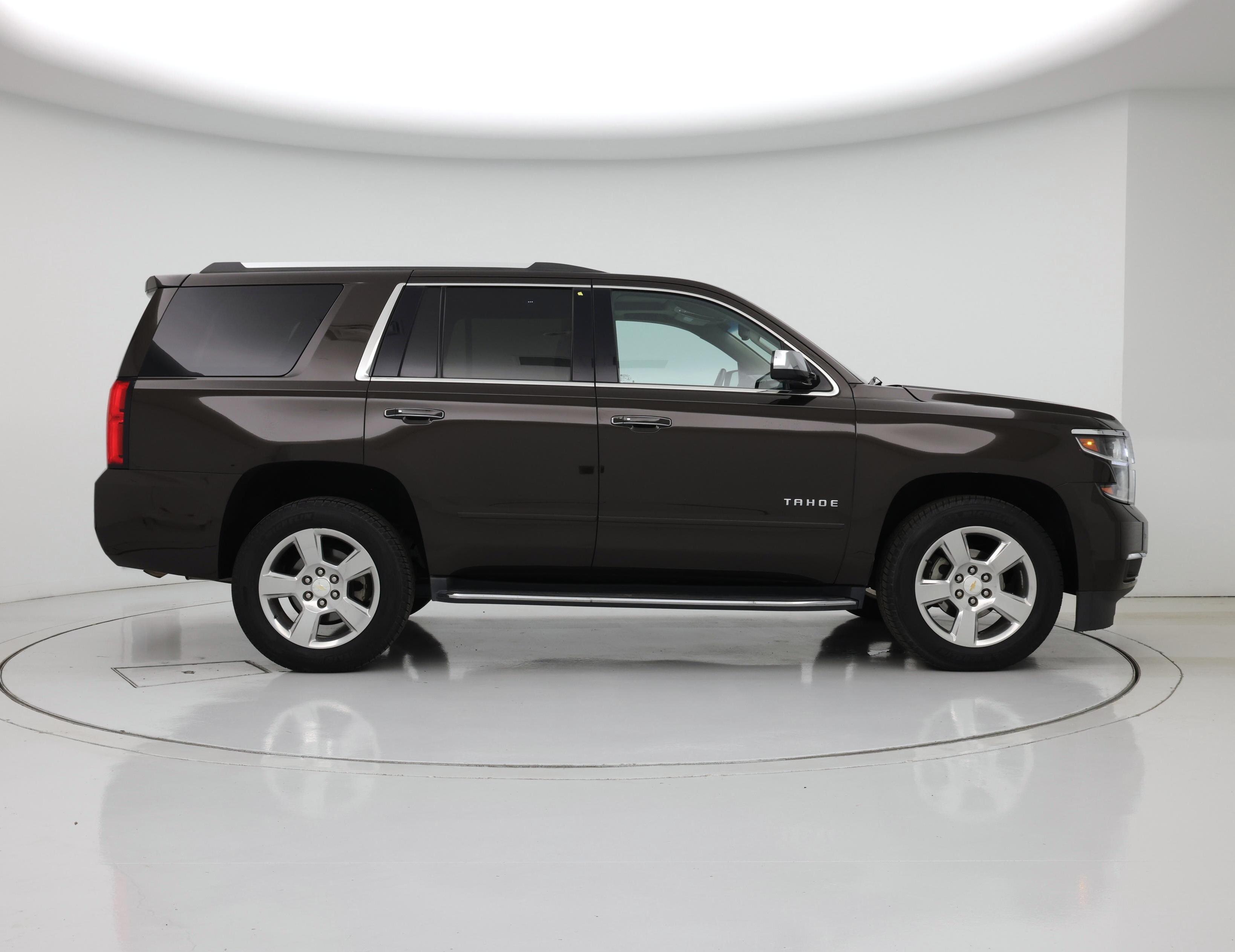 Thumbnail: 2018 Chevrolet Tahoe - 7