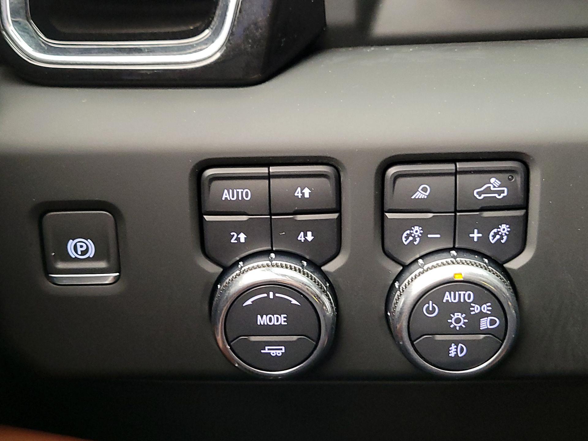 Thumbnail: 2024 GMC Sierra 1500 - 13