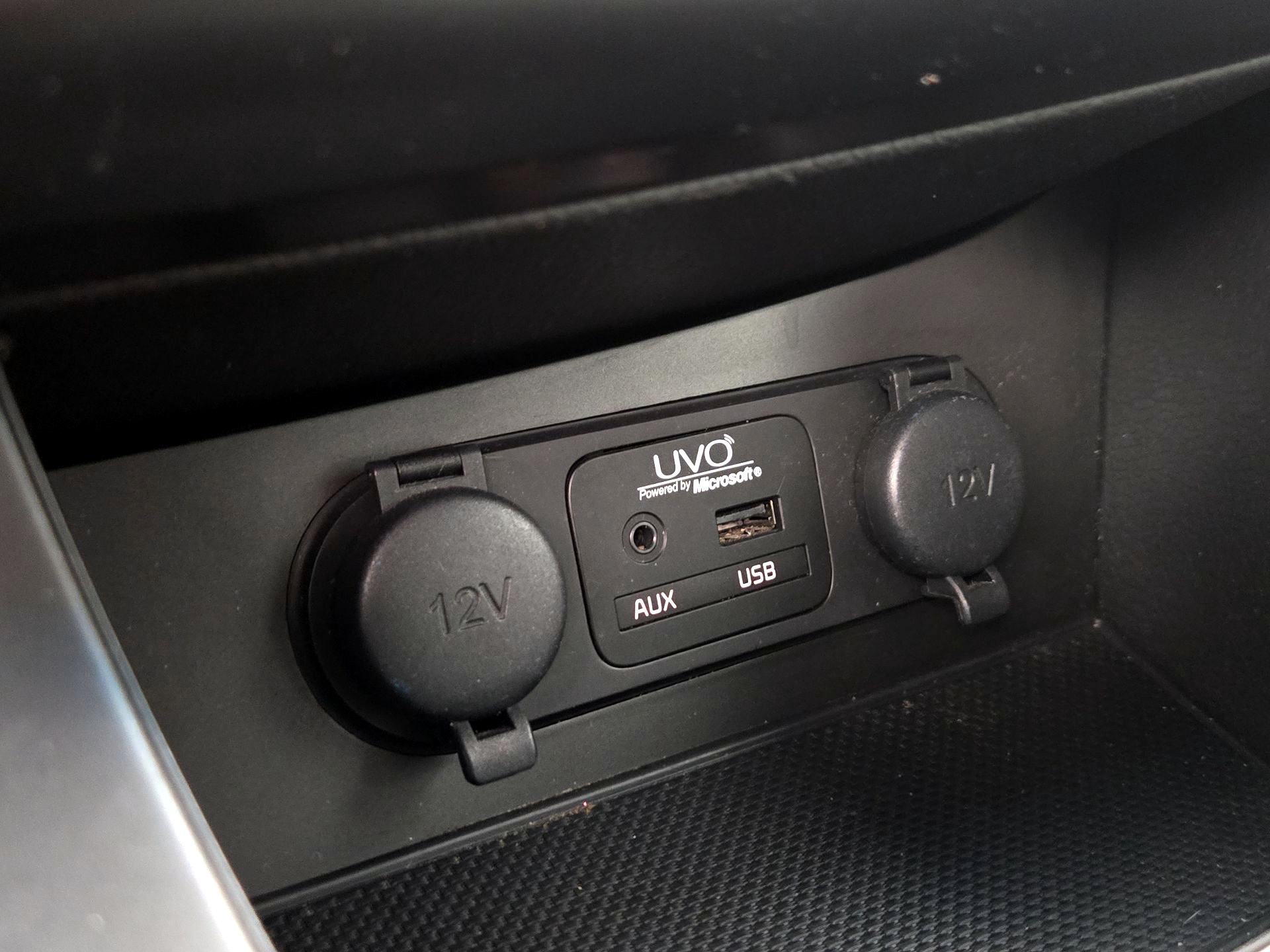 Thumbnail: 2014 Kia Optima - 18