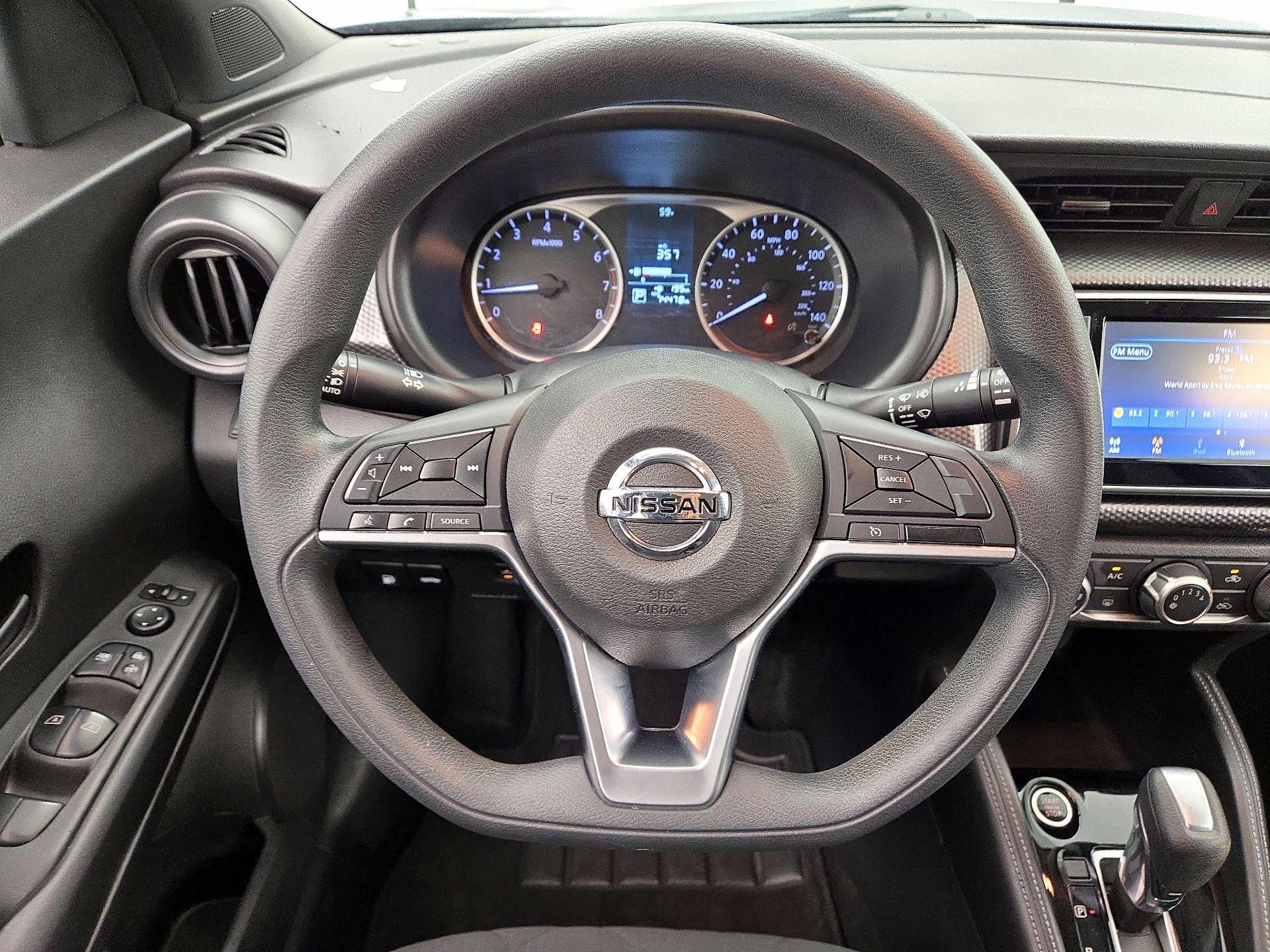 Thumbnail: 2018 Nissan Kicks - 10