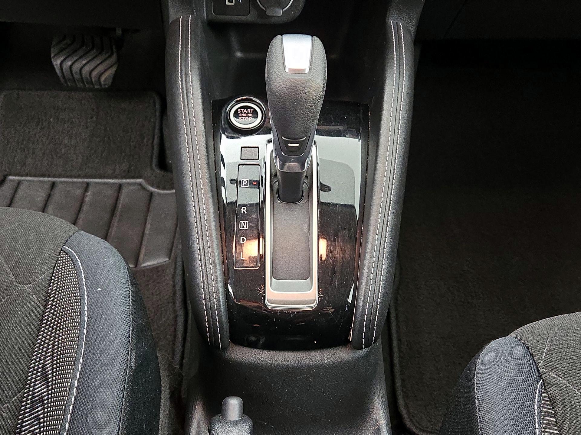 Thumbnail: 2018 Nissan Kicks - 17