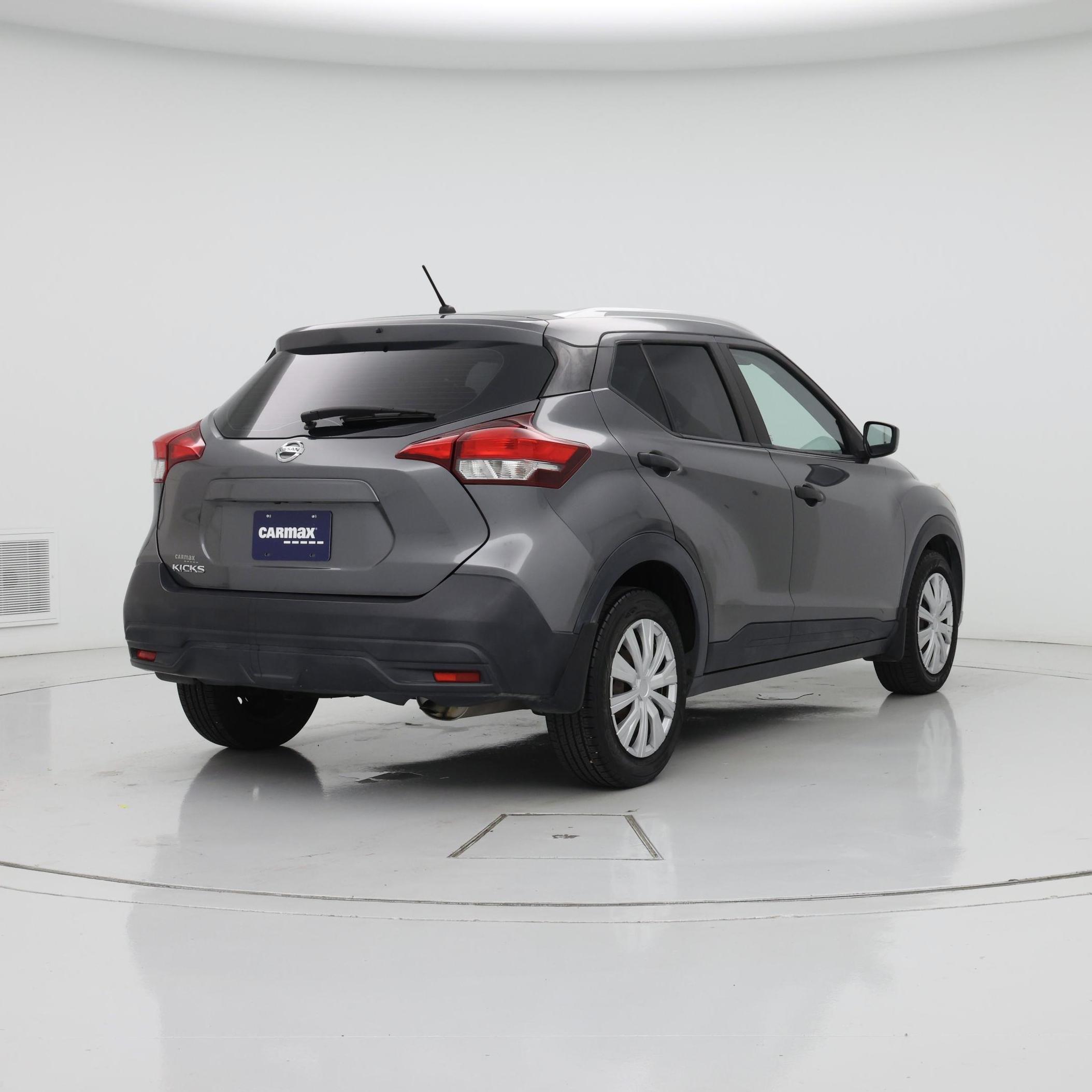 Thumbnail: 2018 Nissan Kicks - 8