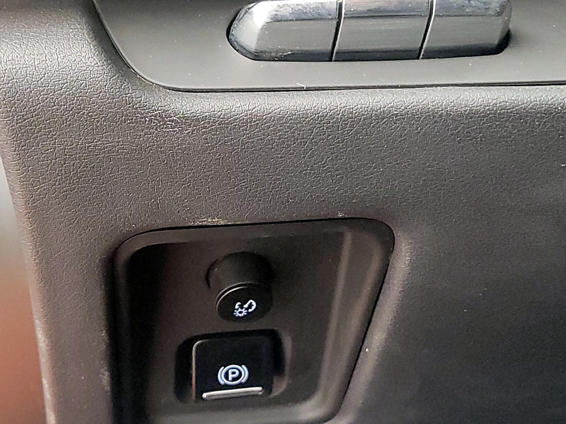 Thumbnail: 2023 Chevrolet Corvette - 13