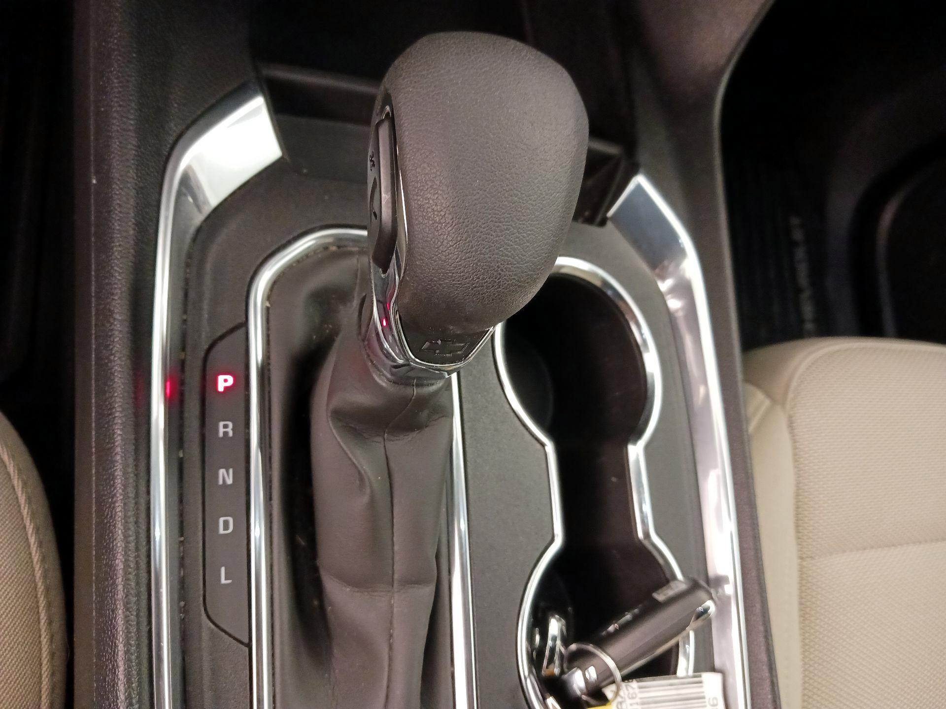 Thumbnail: 2023 Chevrolet Traverse - 17