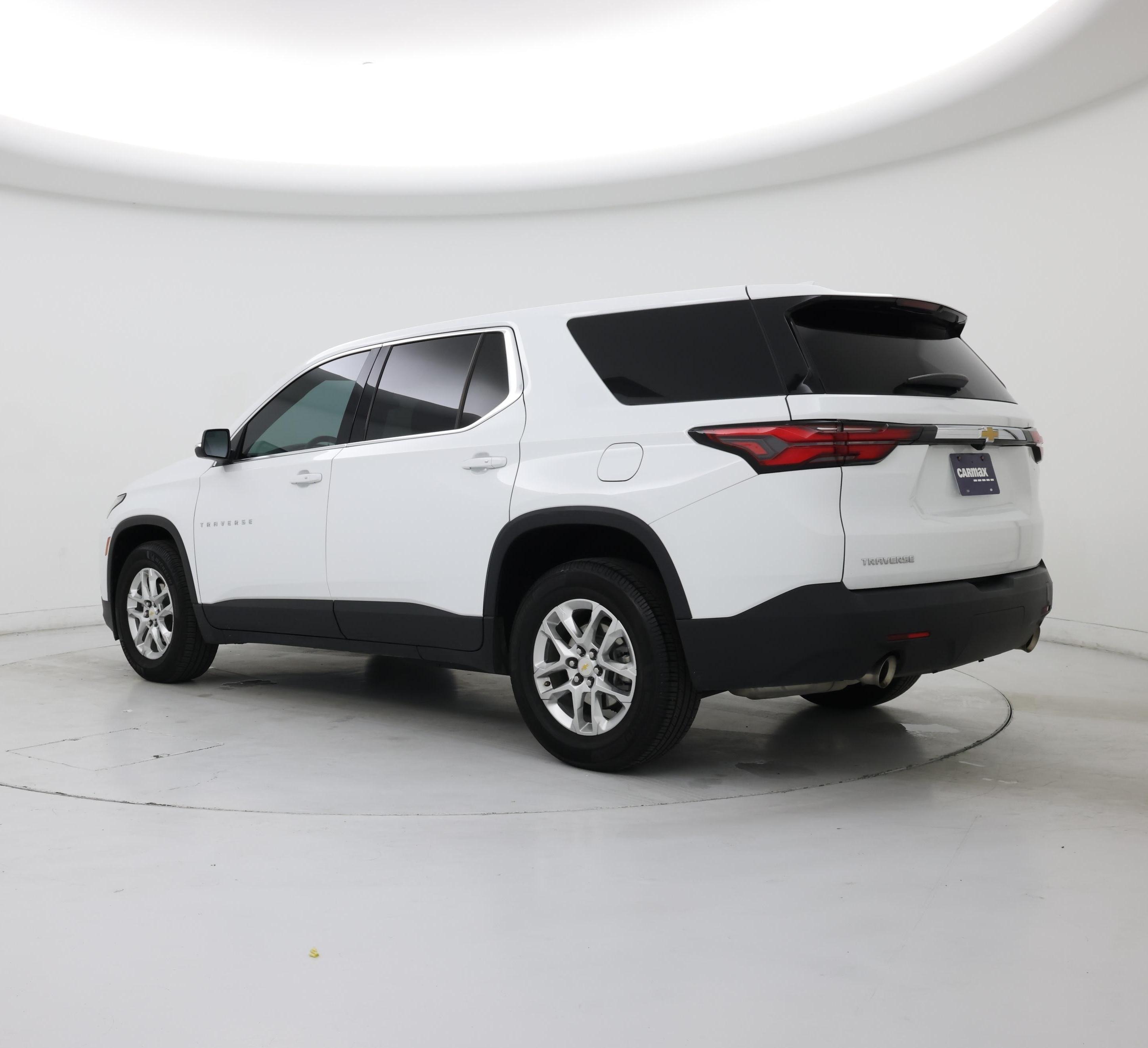 Thumbnail: 2023 Chevrolet Traverse - 2