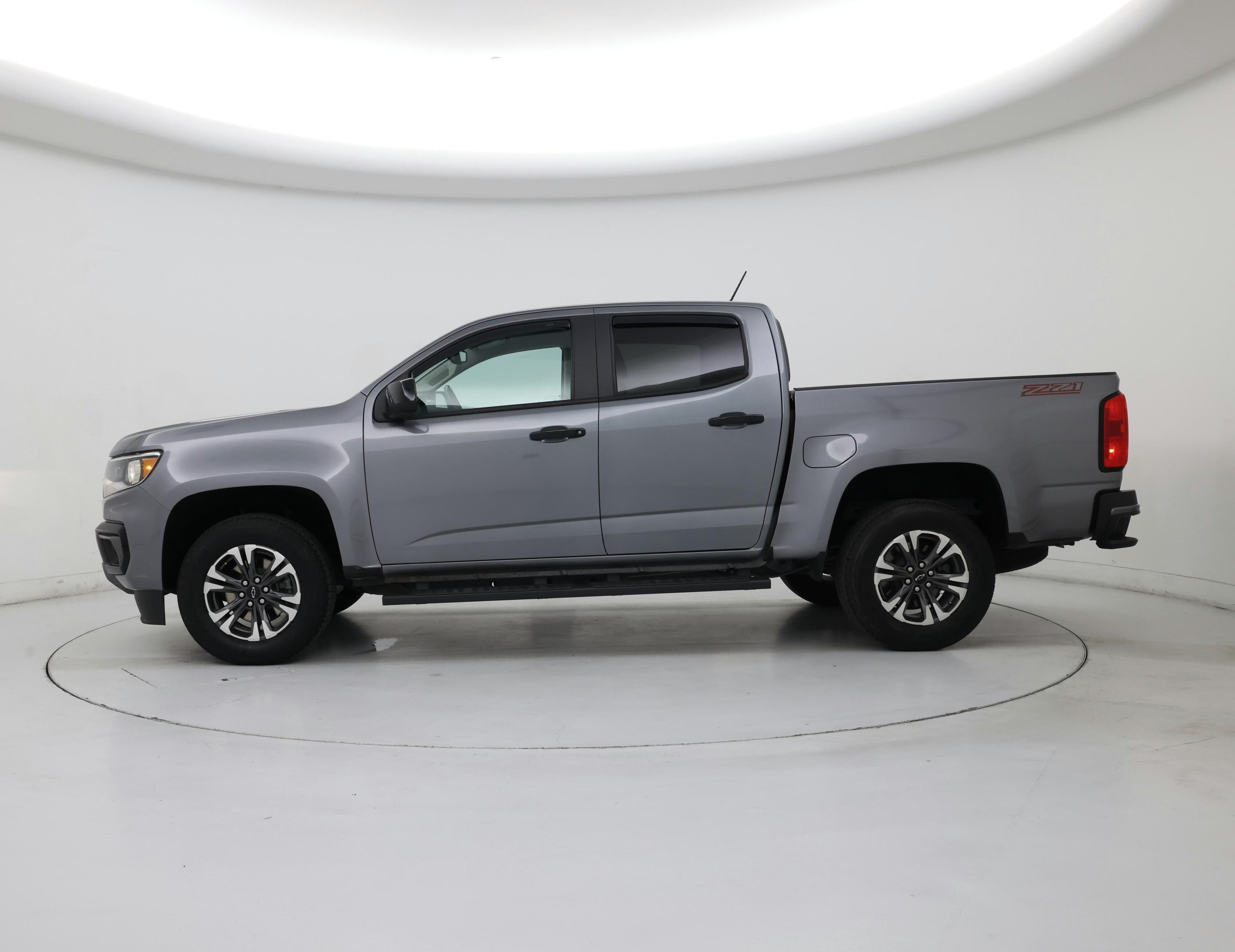 Thumbnail: 2021 Chevrolet Colorado - 3