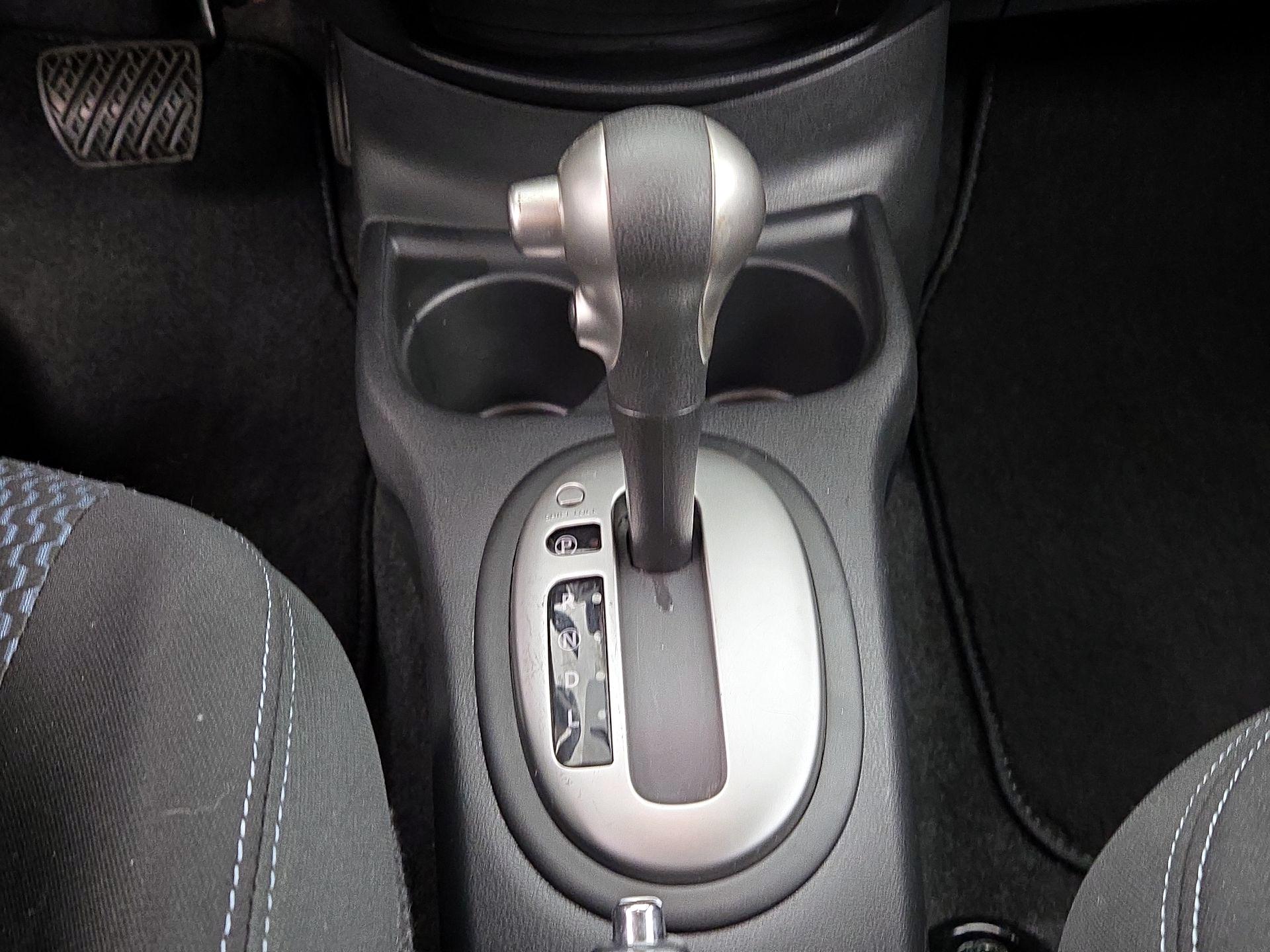 Thumbnail: 2015 Nissan Versa Note - 16