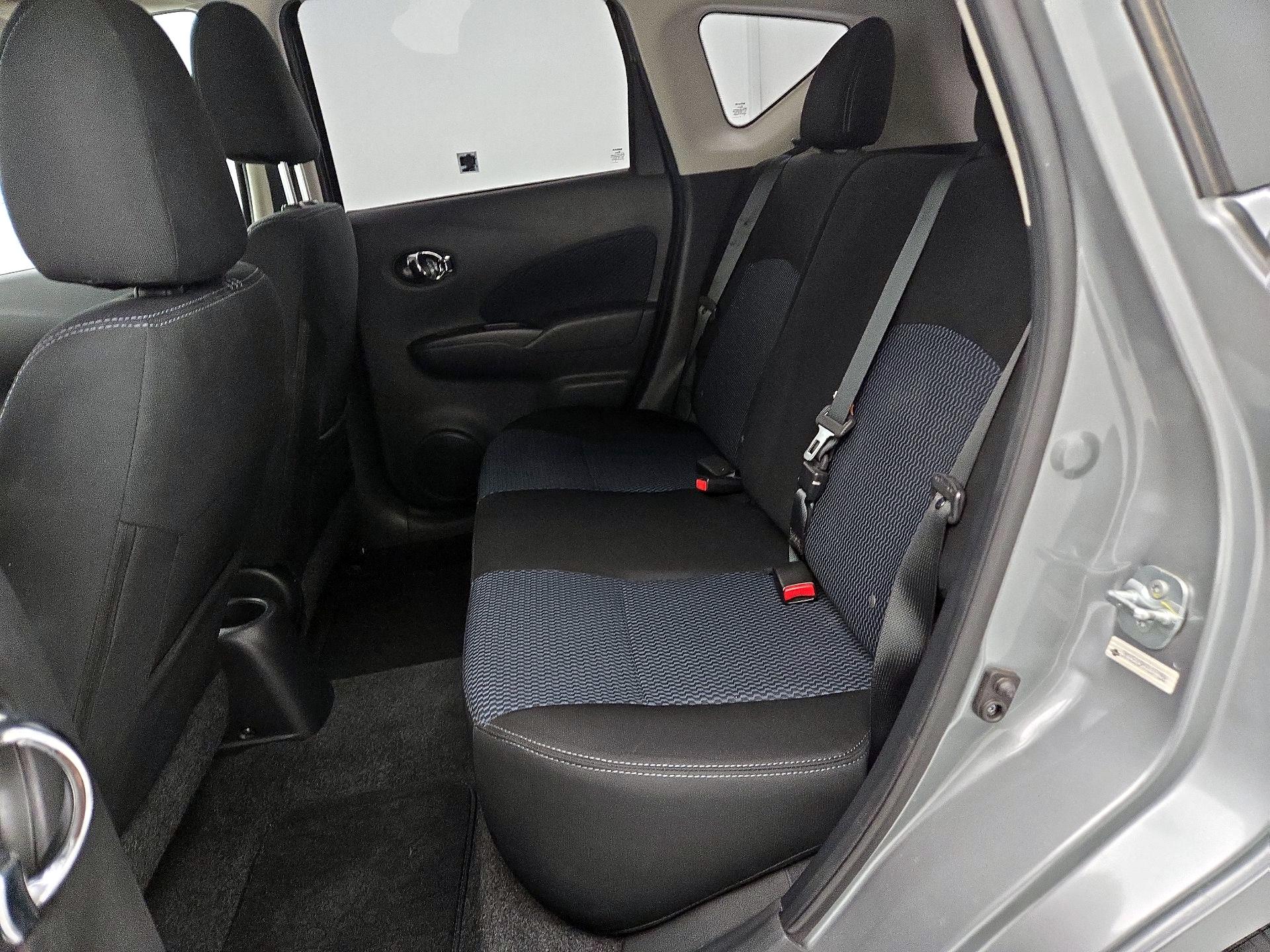 Thumbnail: 2015 Nissan Versa Note - 18