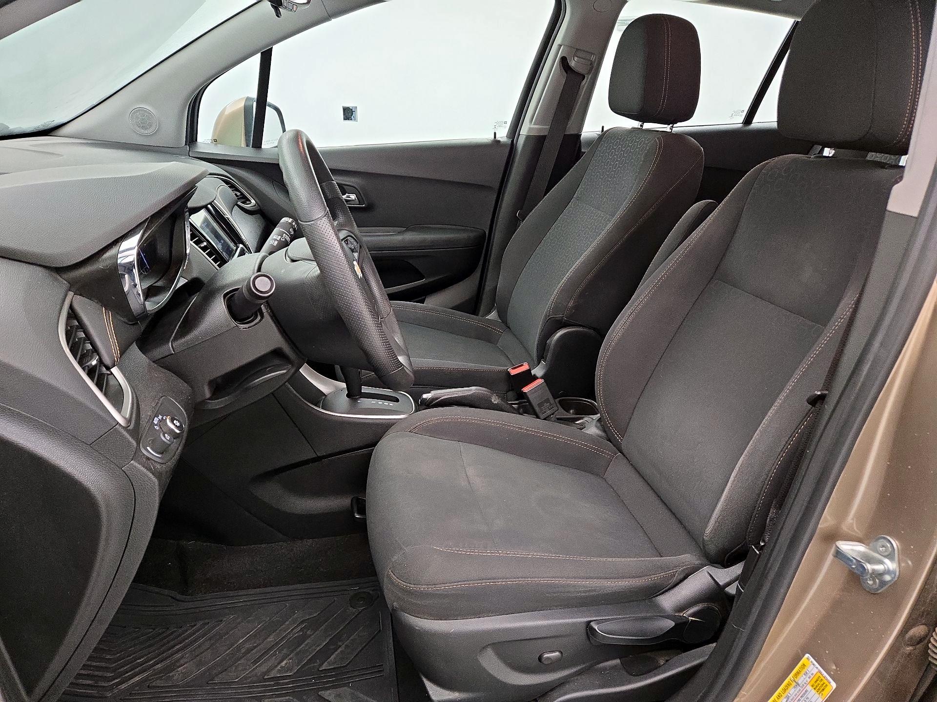 Thumbnail: 2018 Chevrolet Trax - 11