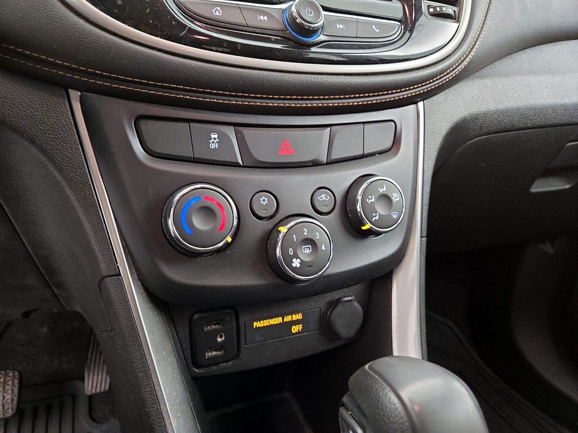 Thumbnail: 2018 Chevrolet Trax - 16