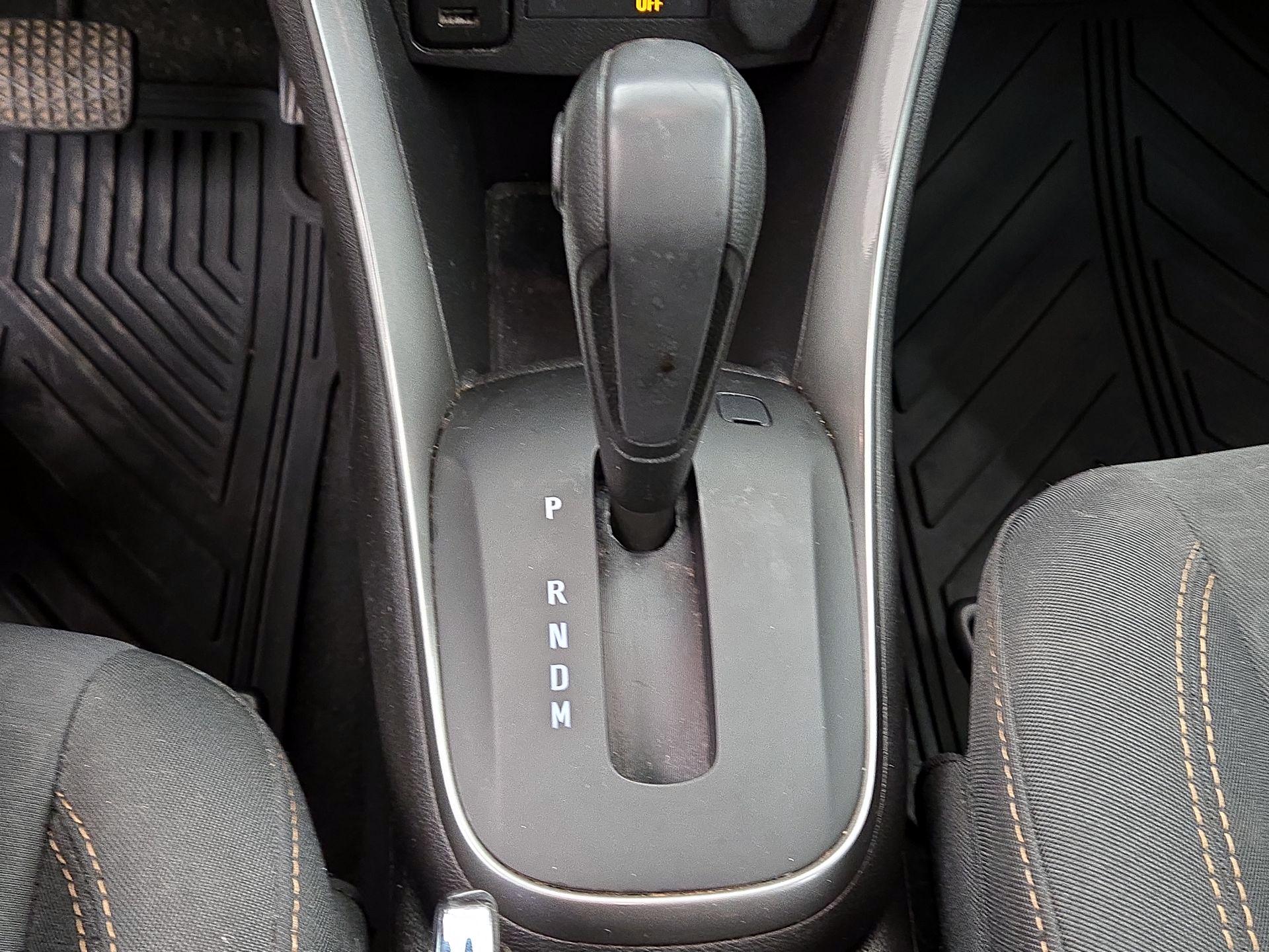 Thumbnail: 2018 Chevrolet Trax - 17