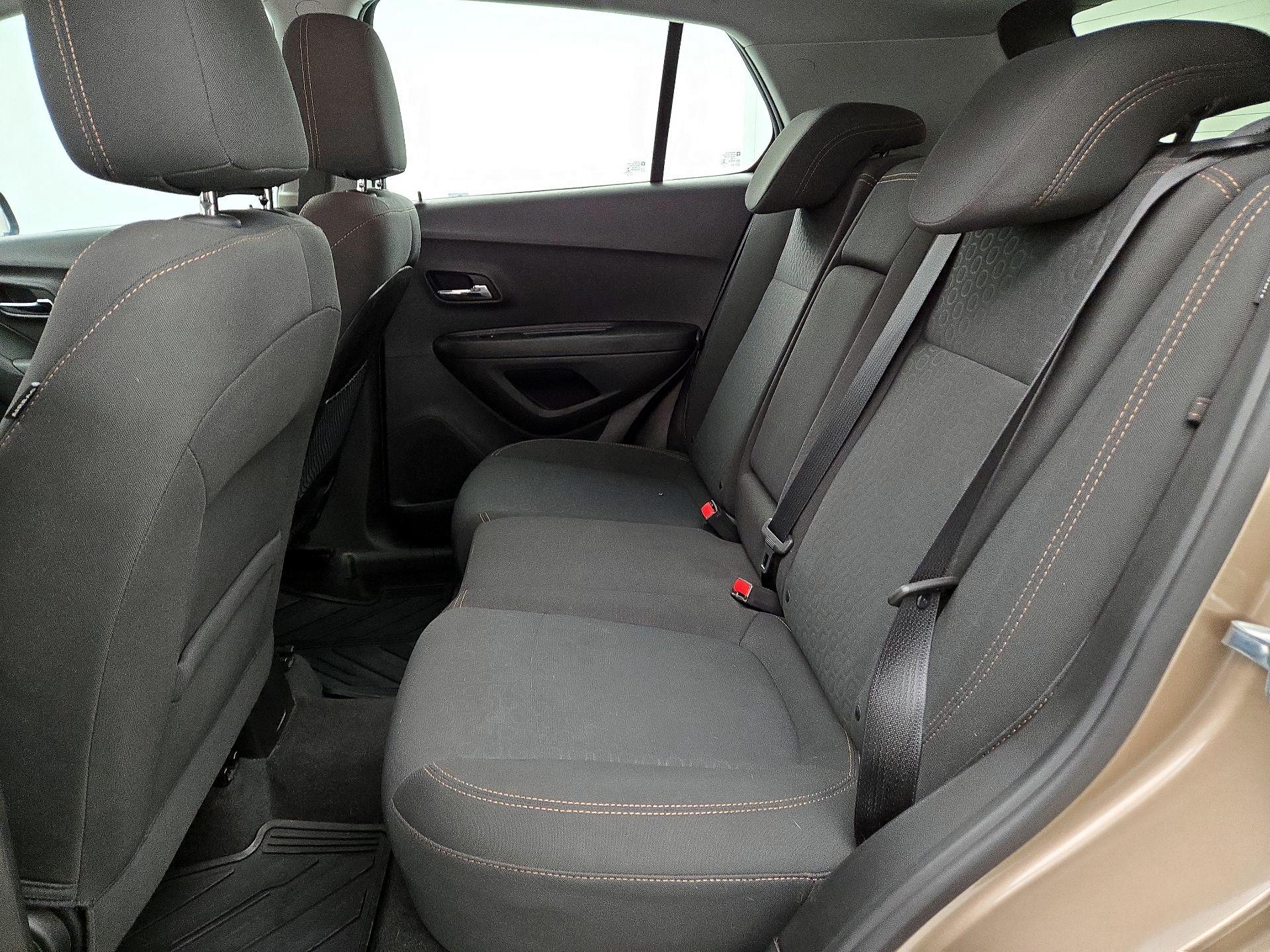 Thumbnail: 2018 Chevrolet Trax - 19