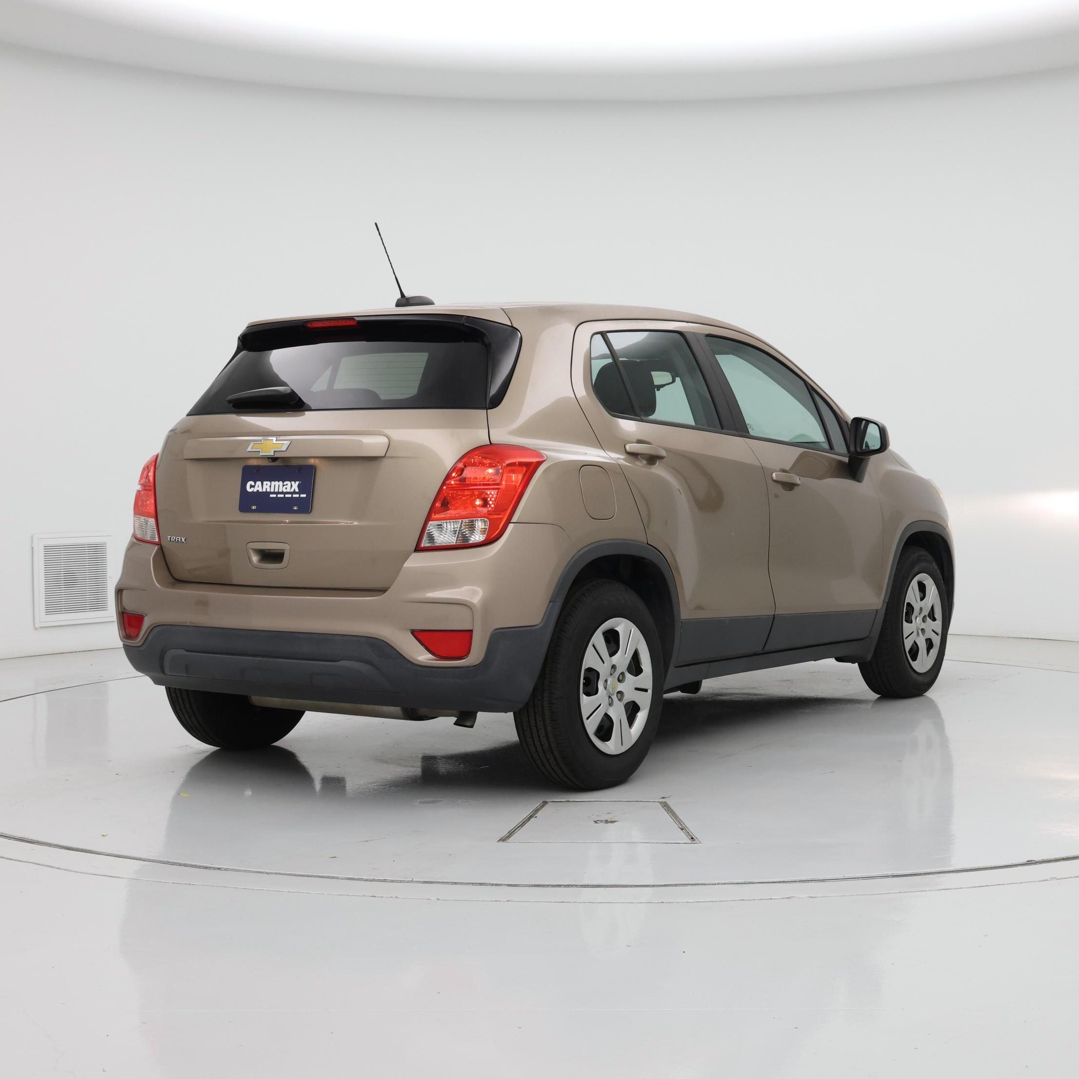 Thumbnail: 2018 Chevrolet Trax - 8