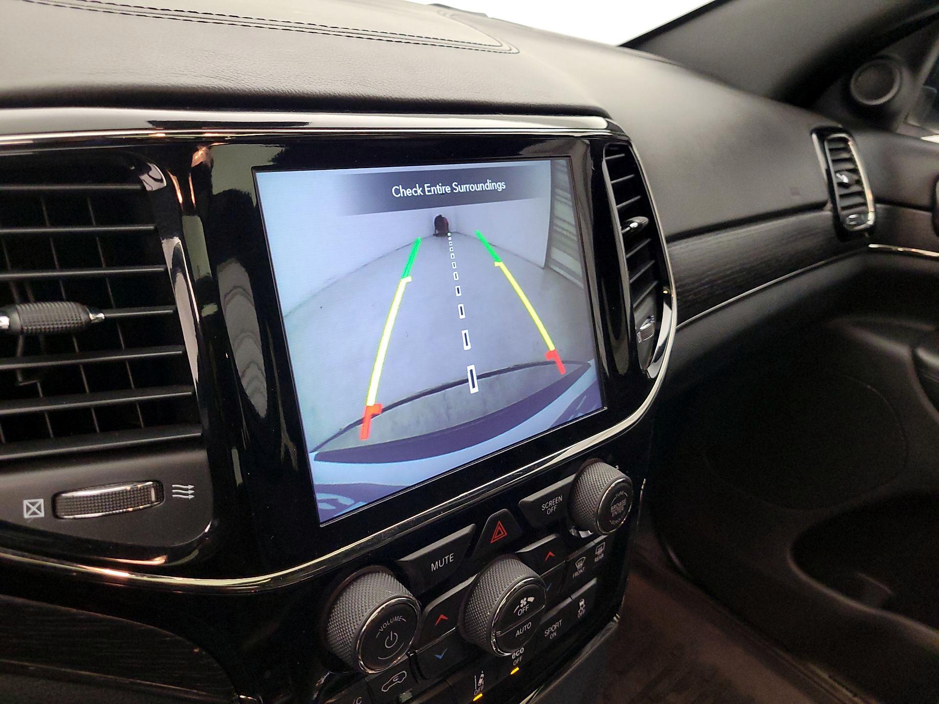 Thumbnail: 2020 Jeep Grand Cherokee - 15