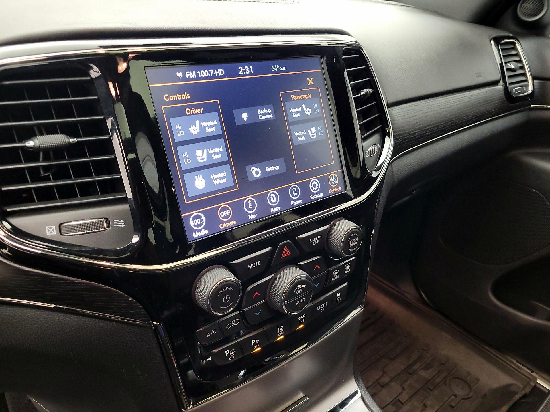 Thumbnail: 2020 Jeep Grand Cherokee - 17