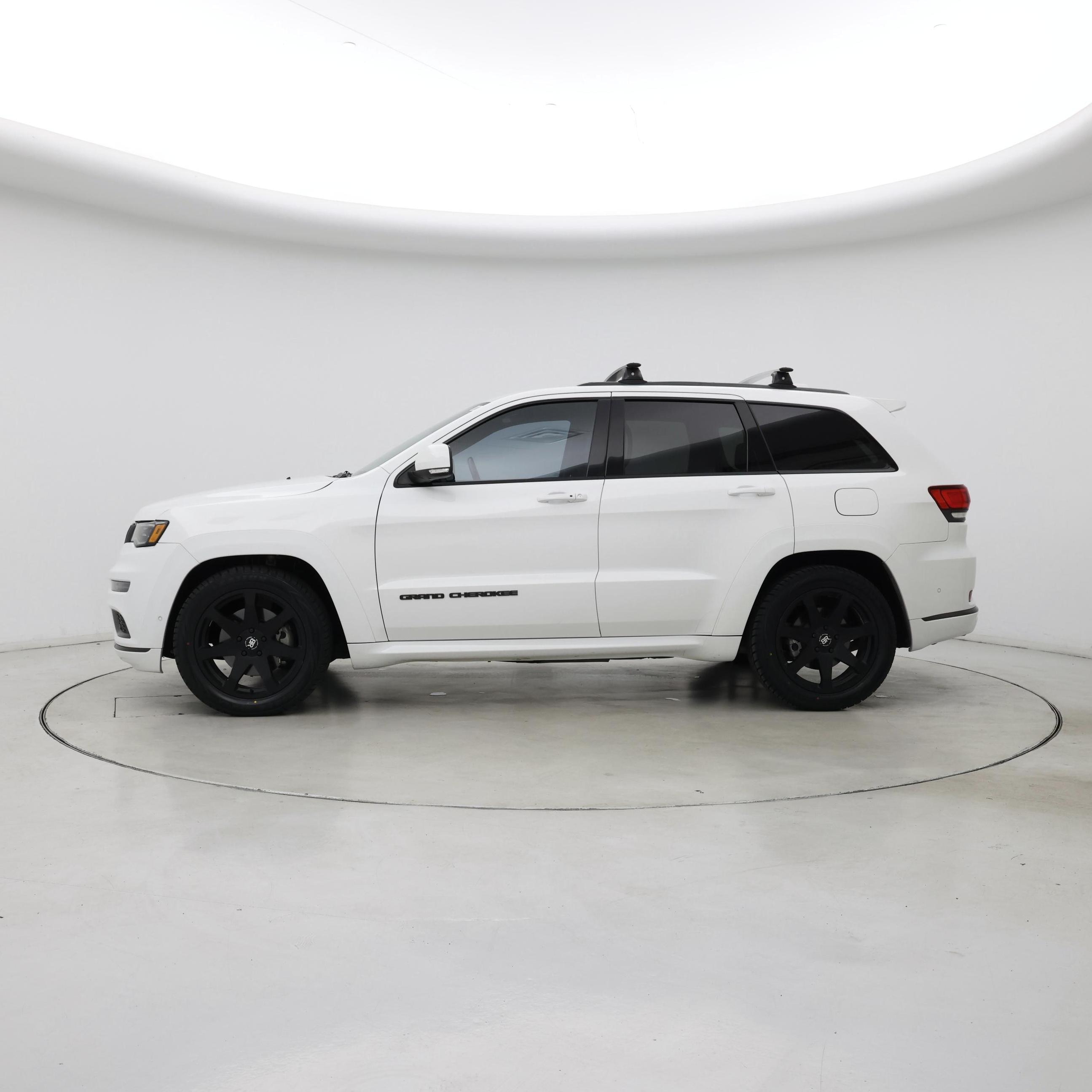 Thumbnail: 2020 Jeep Grand Cherokee - 3