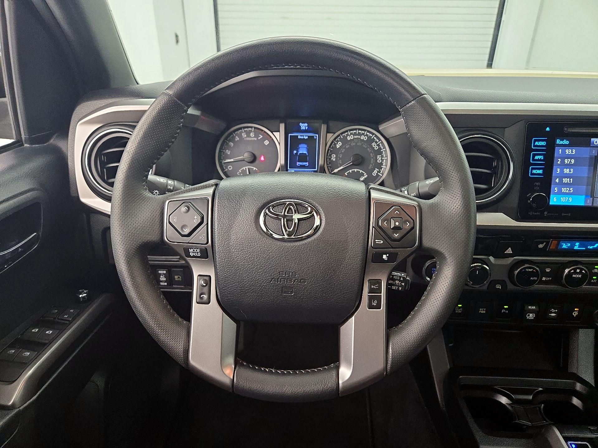 Thumbnail: 2018 Toyota Tacoma - 10