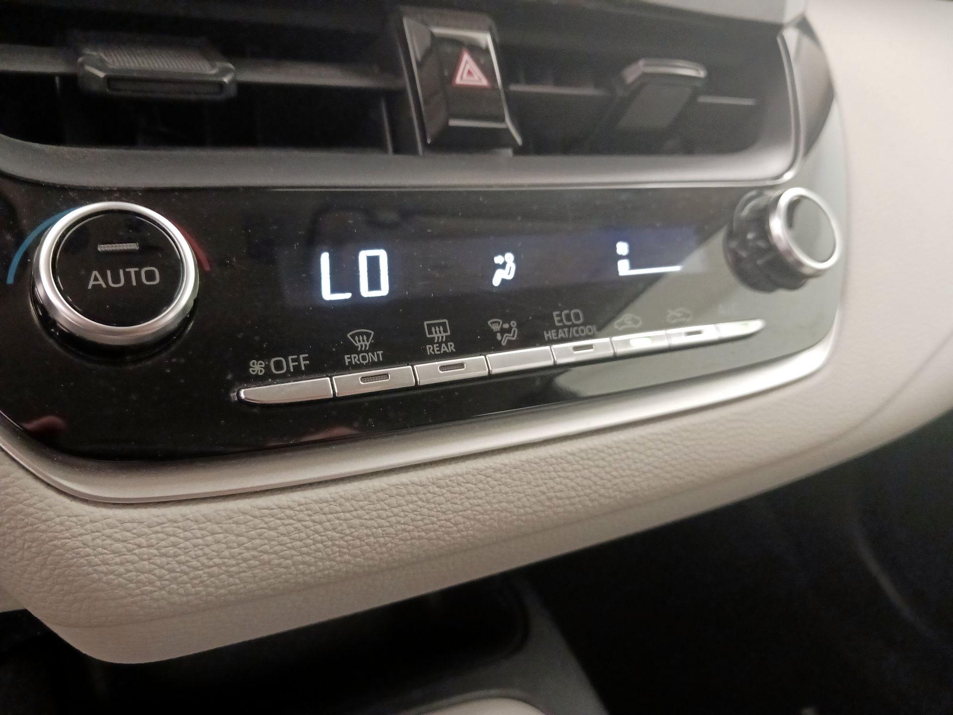 Thumbnail: 2022 Toyota Corolla - 16