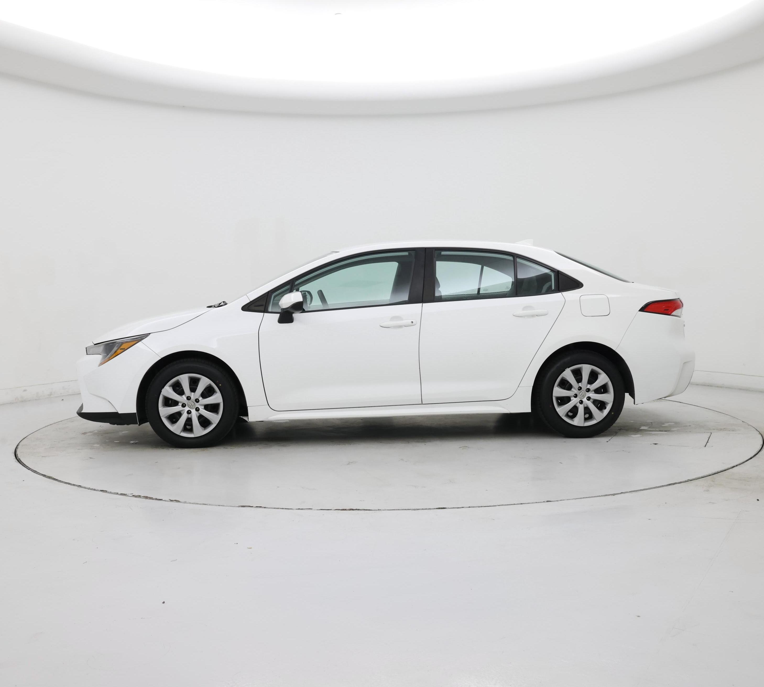 Thumbnail: 2022 Toyota Corolla - 3