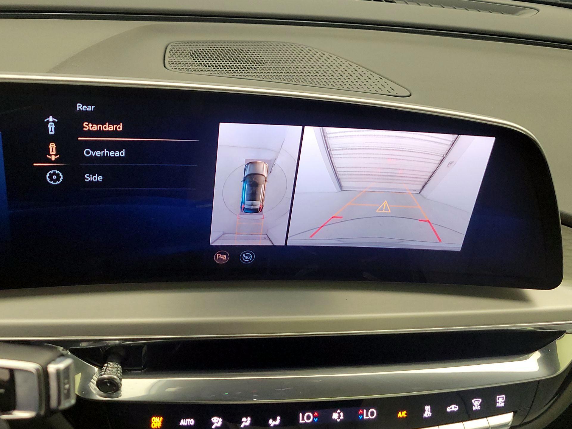 Thumbnail: 2023 Cadillac Lyriq - 14