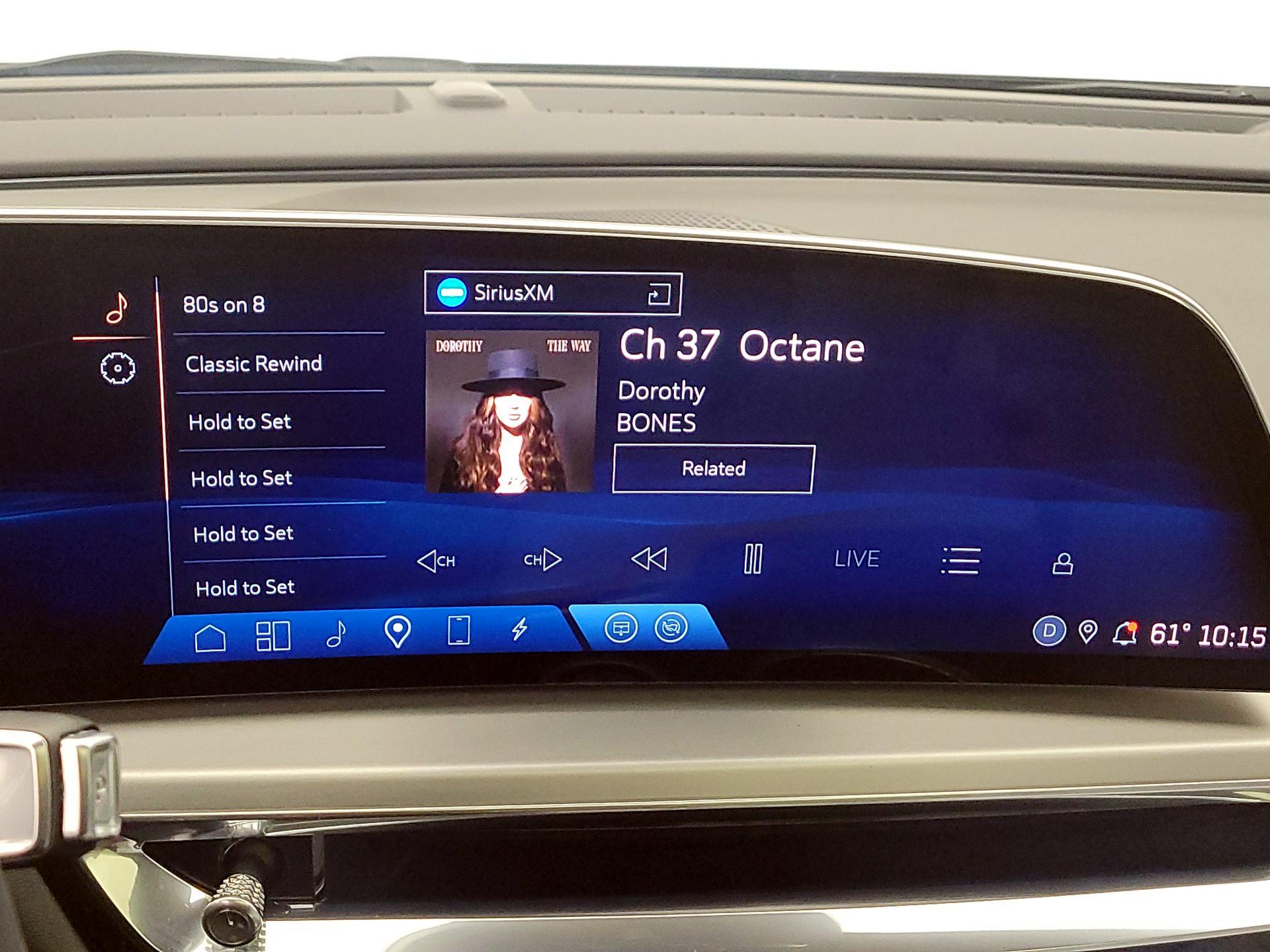 Thumbnail: 2023 Cadillac Lyriq - 15