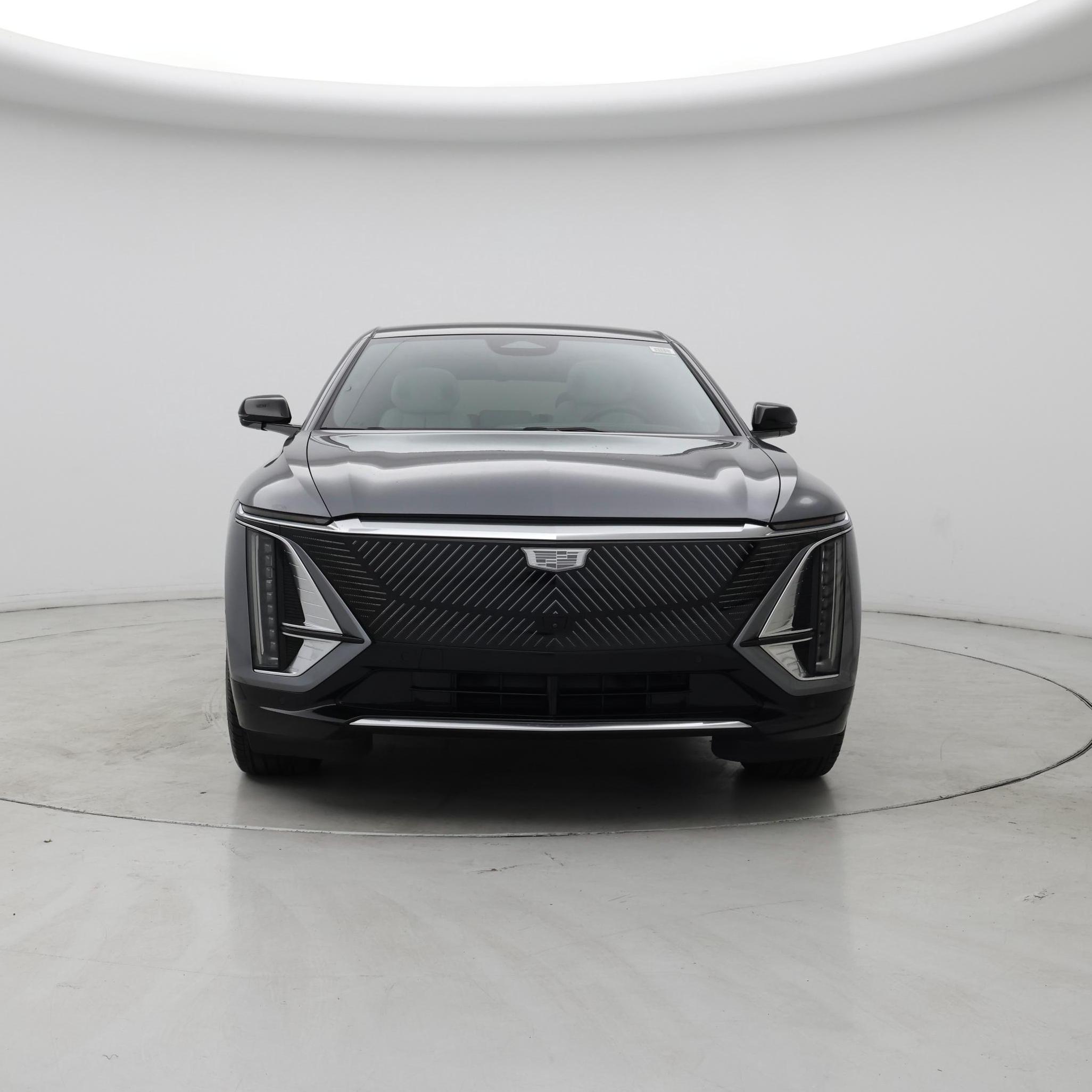 Thumbnail: 2023 Cadillac Lyriq - 5