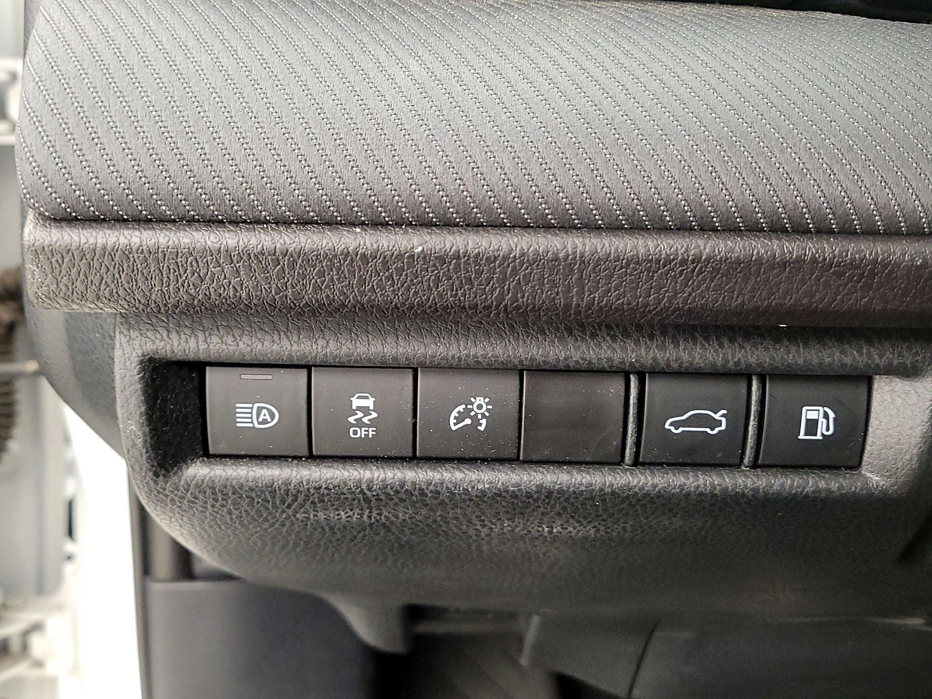 Thumbnail: 2025 Toyota Camry - 13