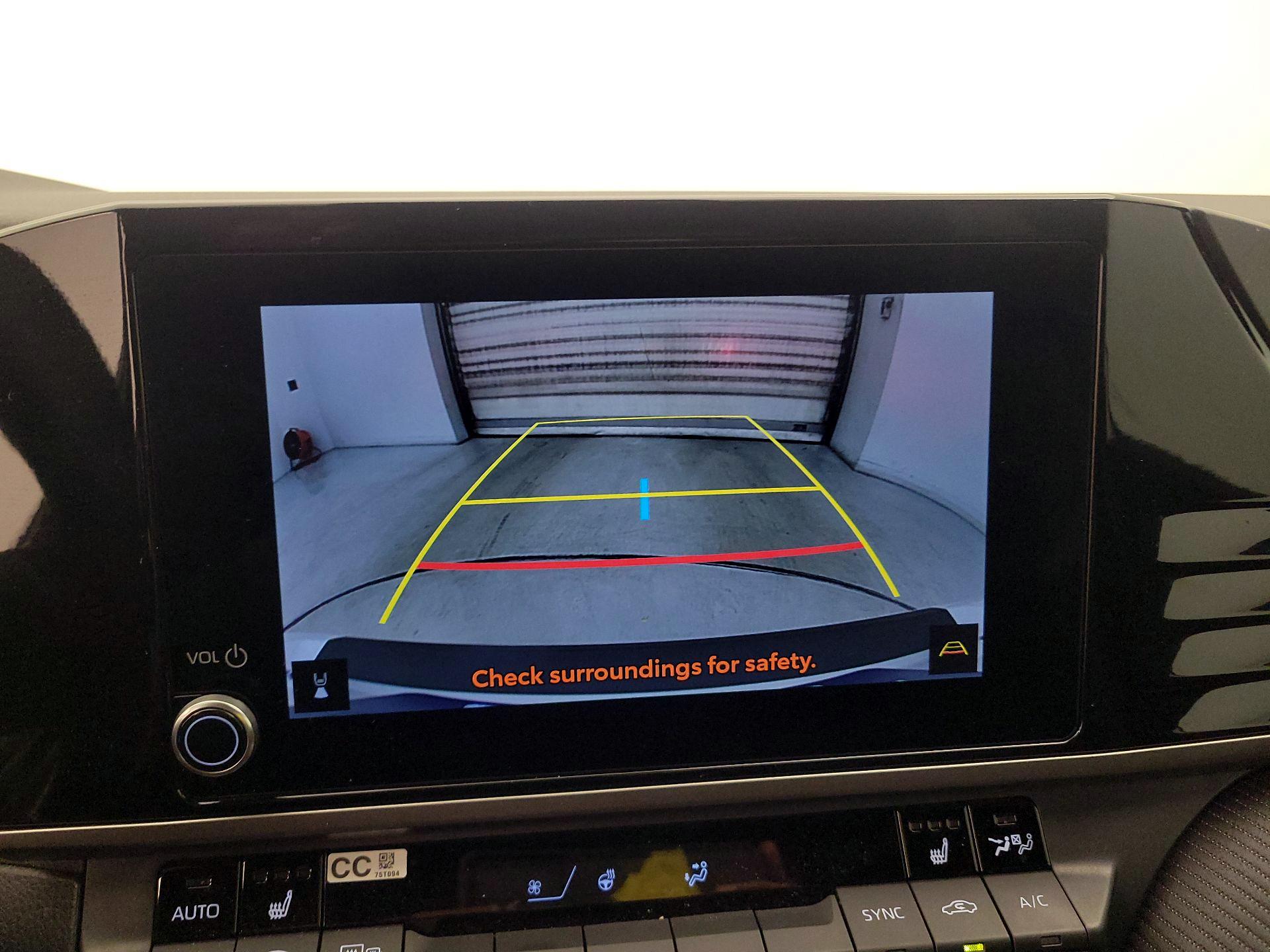 Thumbnail: 2025 Toyota Camry - 14