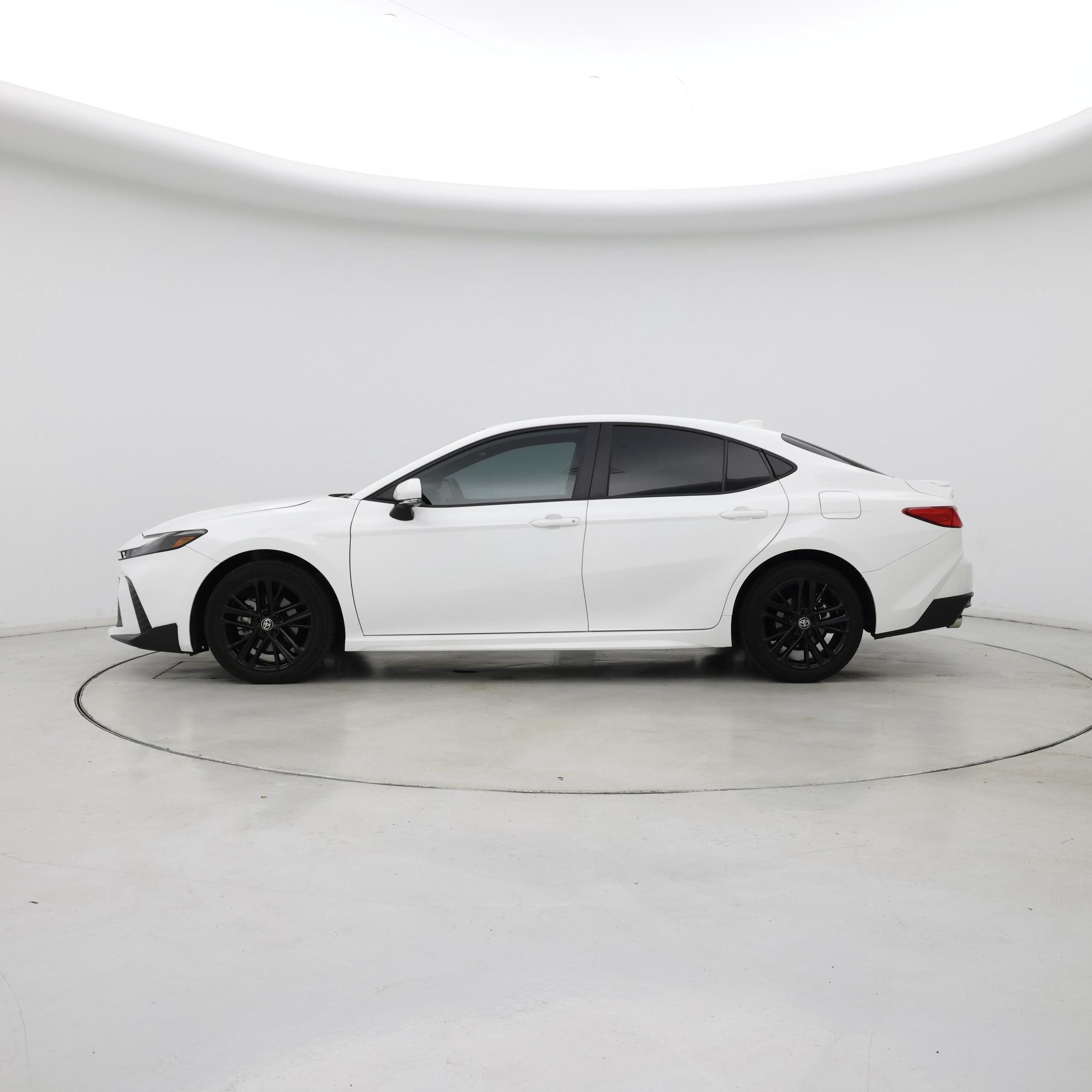 Thumbnail: 2025 Toyota Camry - 3