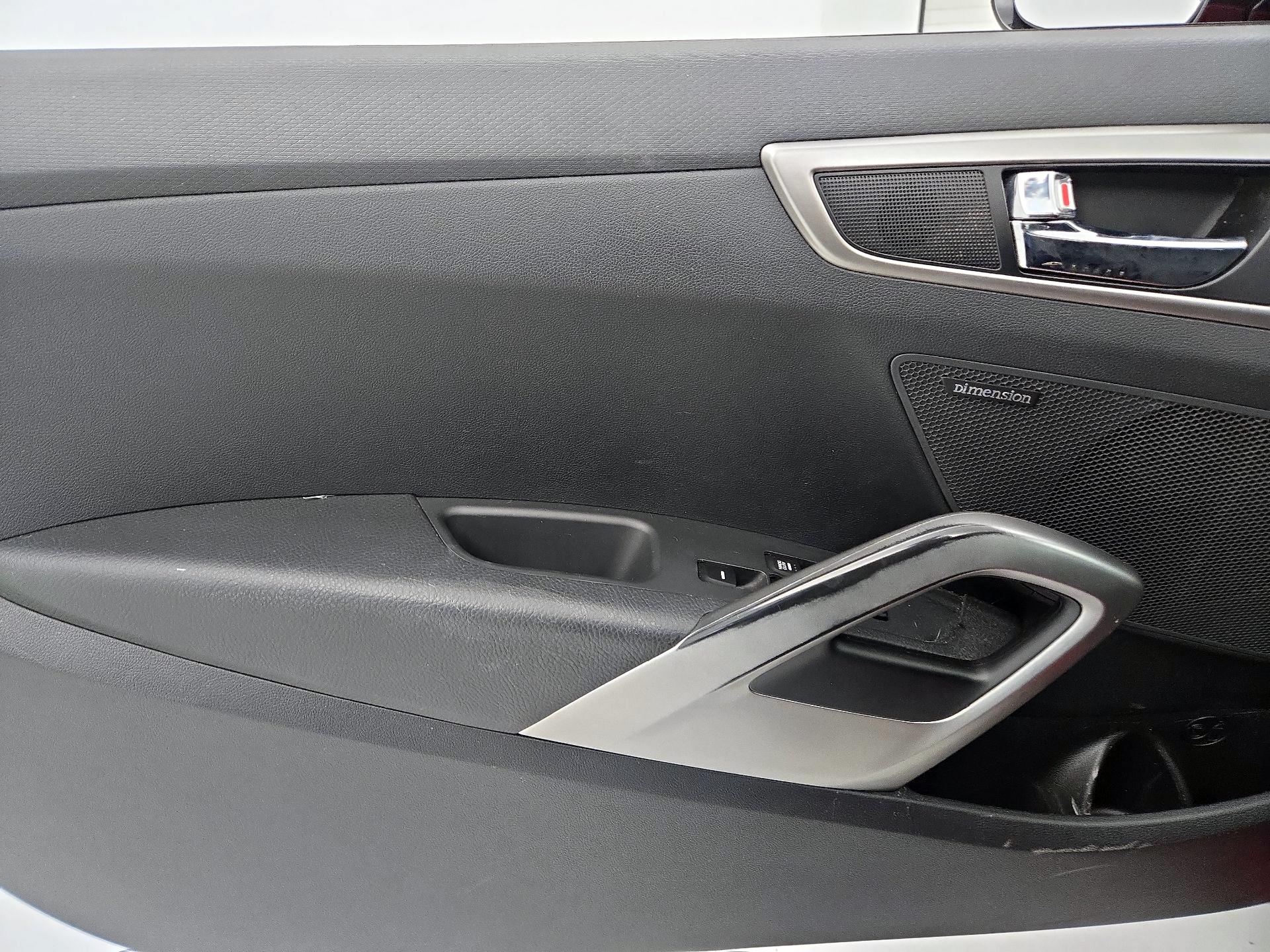 Thumbnail: 2017 Hyundai Veloster - 12